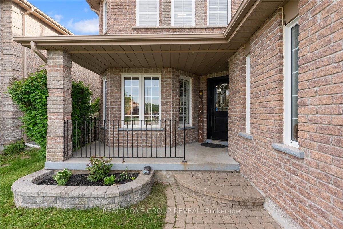 Photo 3 of 125 Dean Avenue, Barrie, Painswick South — HOMEH