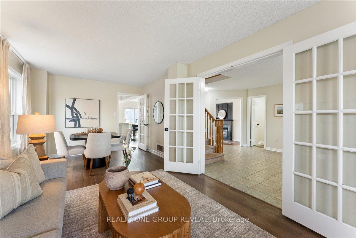 Photo 7 of 125 Dean Avenue, Barrie, Painswick South — HOMEH