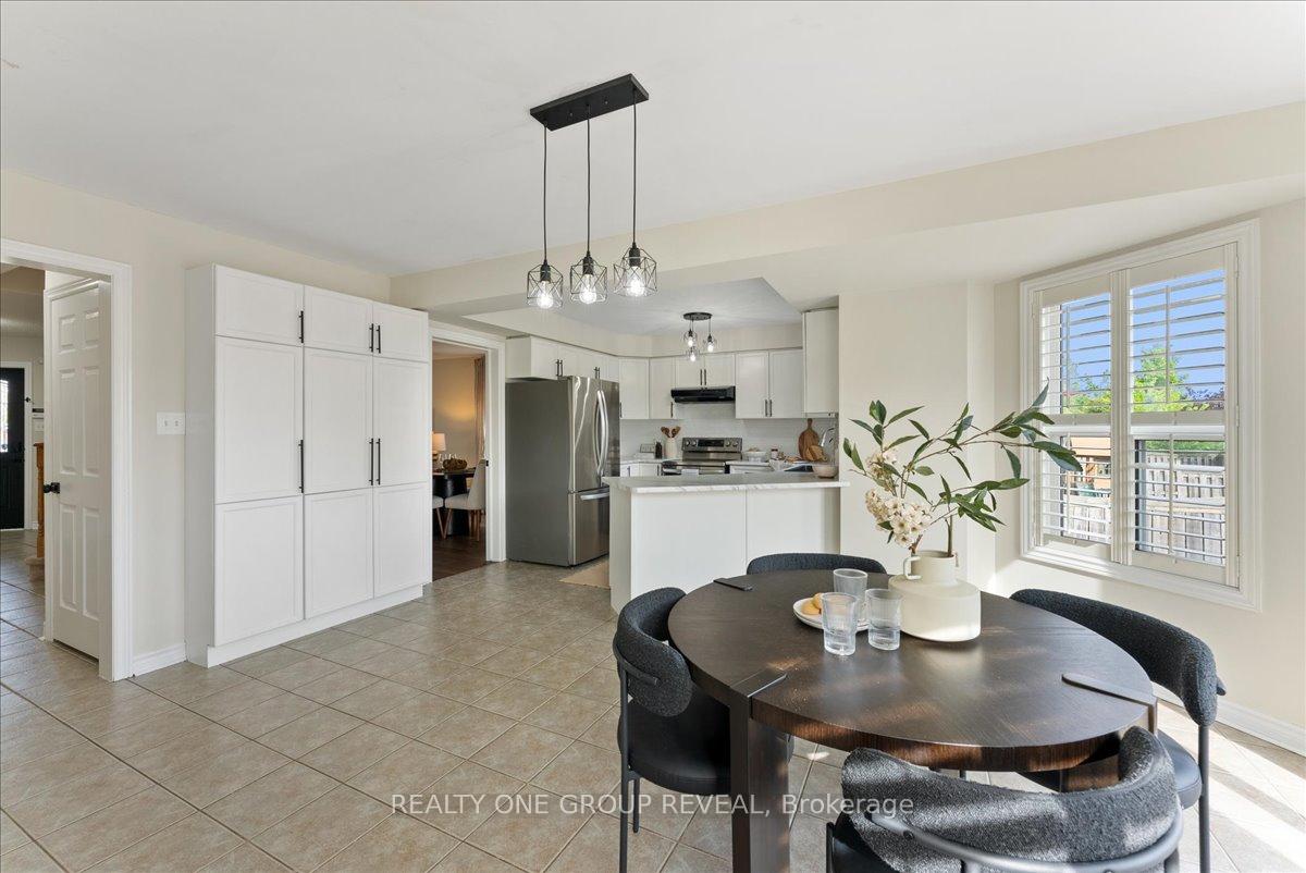 Photo 12 of 125 Dean Avenue, Barrie, Painswick South — HOMEH