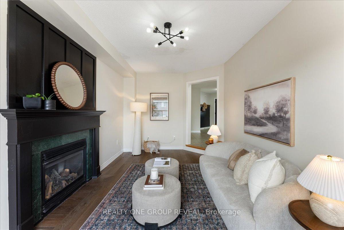 Photo 19 of 125 Dean Avenue, Barrie, Painswick South — HOMEH