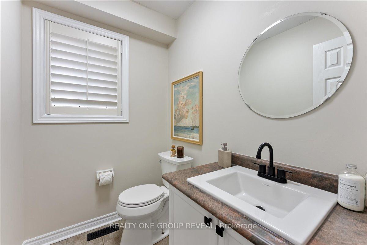 Photo 20 of 125 Dean Avenue, Barrie, Painswick South — HOMEH