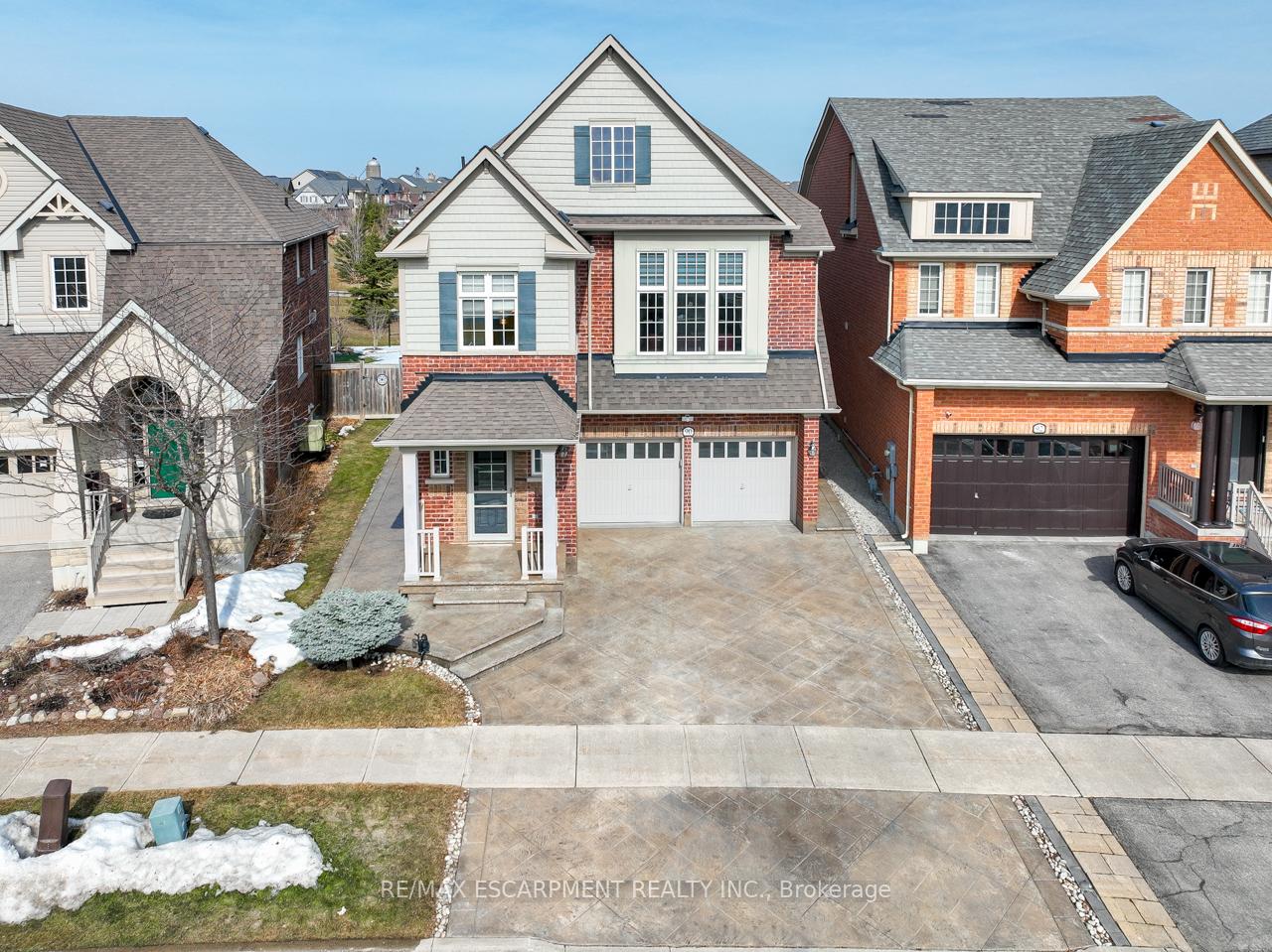 Front of 90 Waterville Way