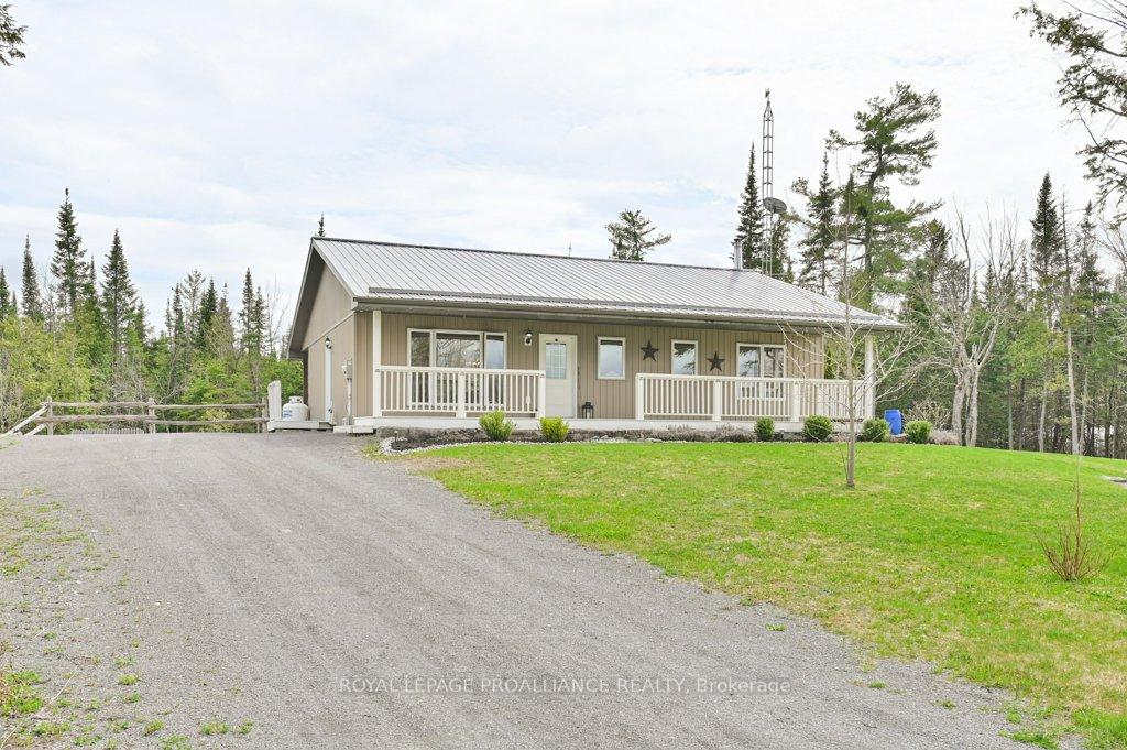 Photo 4 of 1554 Shannon Road, Tyendinaga, Tyendinaga Township — HOMEH