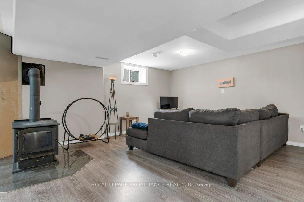 Photo 19 of 1554 Shannon Road, Tyendinaga, Tyendinaga Township — HOMEH