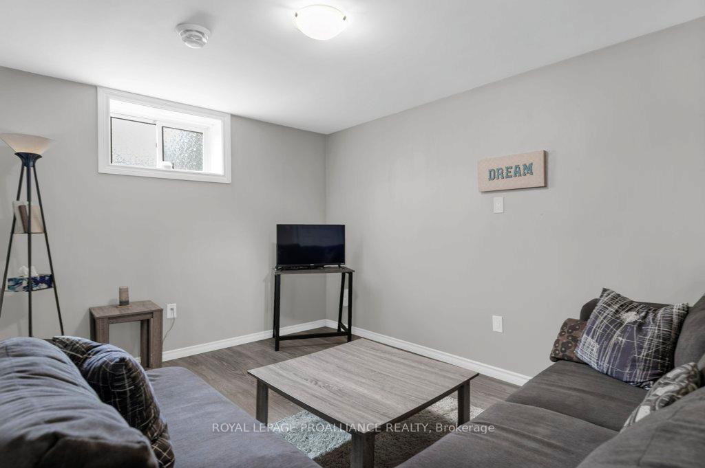 Photo 20 of 1554 Shannon Road, Tyendinaga, Tyendinaga Township — HOMEH