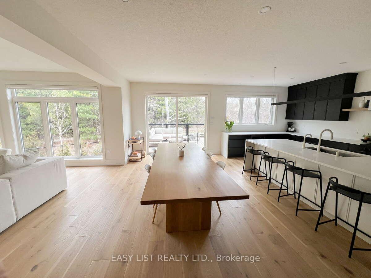 Photo 5 of 38 McIntyre Court, Guelph, Pineridge/Westminster Woods — HOMEH