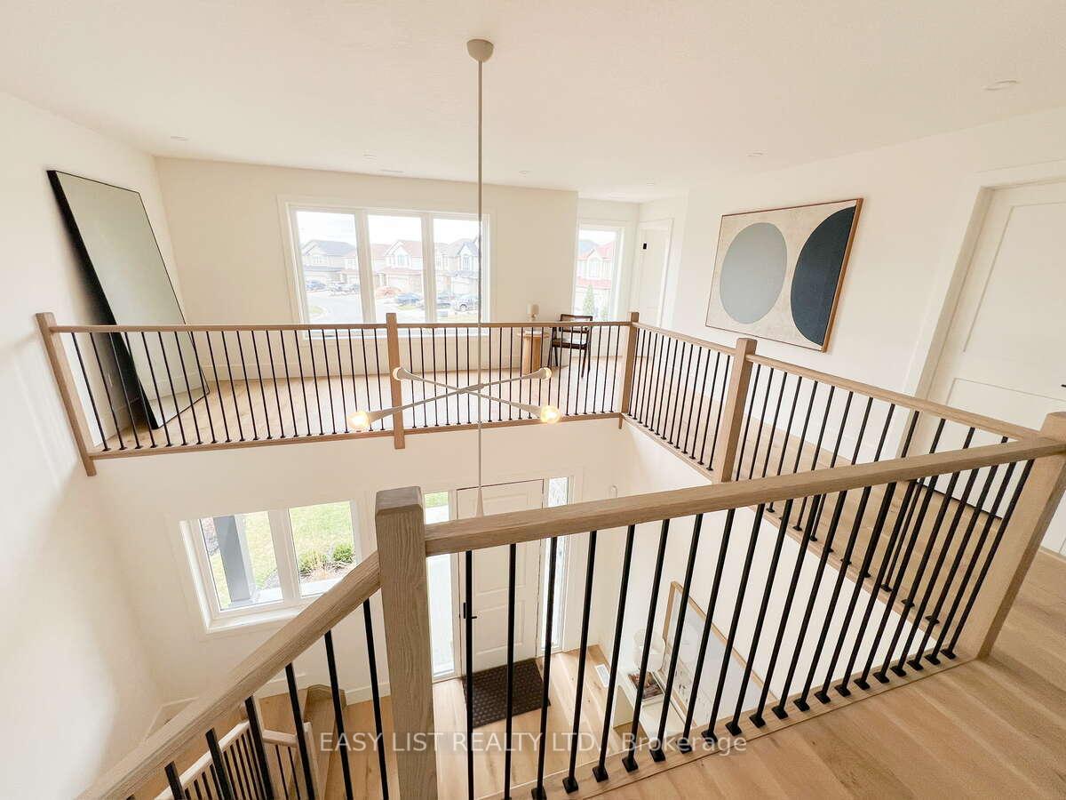 Photo 18 of 38 McIntyre Court, Guelph, Pineridge/Westminster Woods — HOMEH