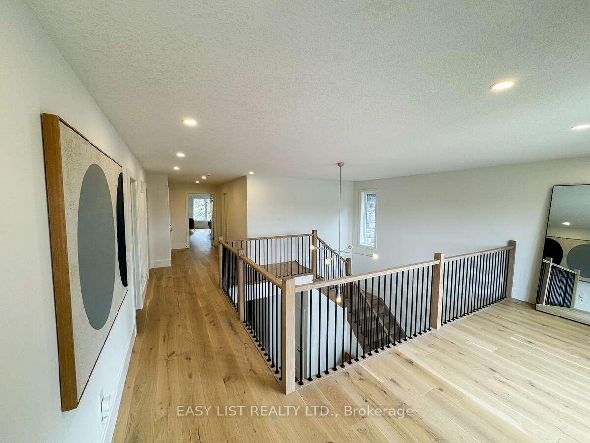 Photo 20 of 38 McIntyre Court, Guelph, Pineridge/Westminster Woods — HOMEH