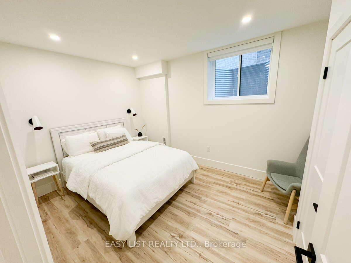 Photo 34 of 38 McIntyre Court, Guelph, Pineridge/Westminster Woods — HOMEH