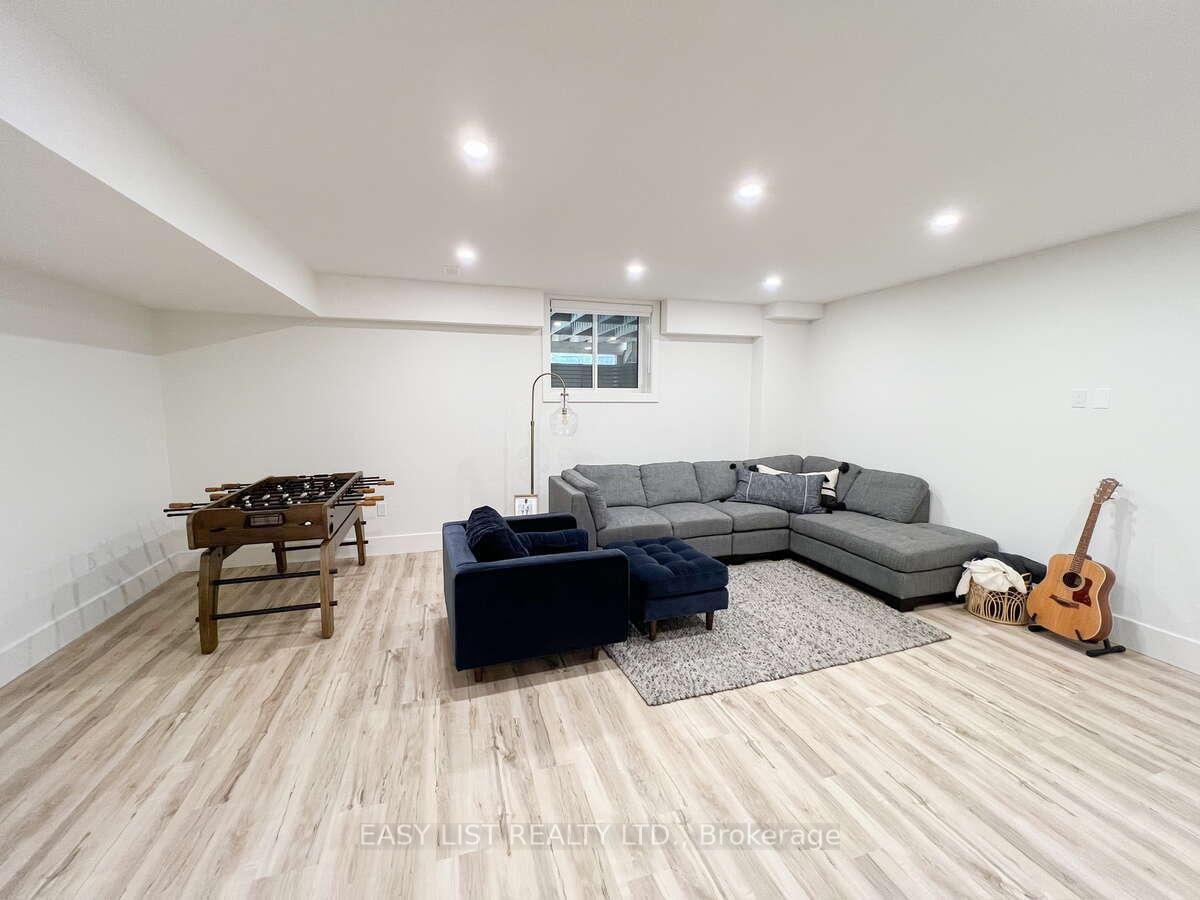 Photo 37 of 38 McIntyre Court, Guelph, Pineridge/Westminster Woods — HOMEH