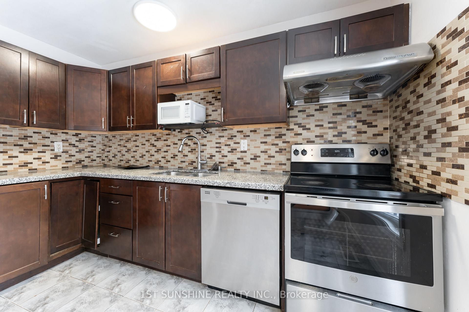 Photo 17 of 58 Novoco Drive, Hamilton, Gilbert — HOMEH