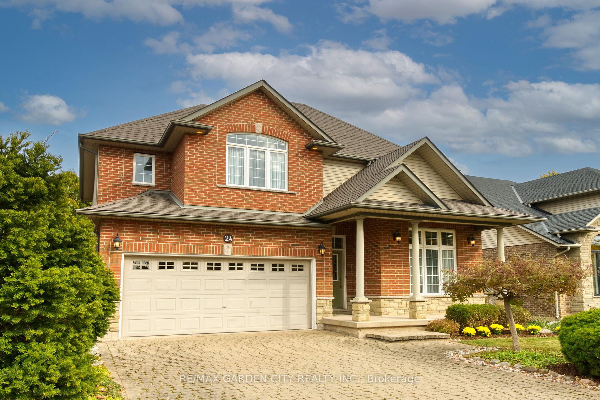Photo 2 of 24 Jeanette Avenue, Grimsby, Grimsby Beach — HOMEH