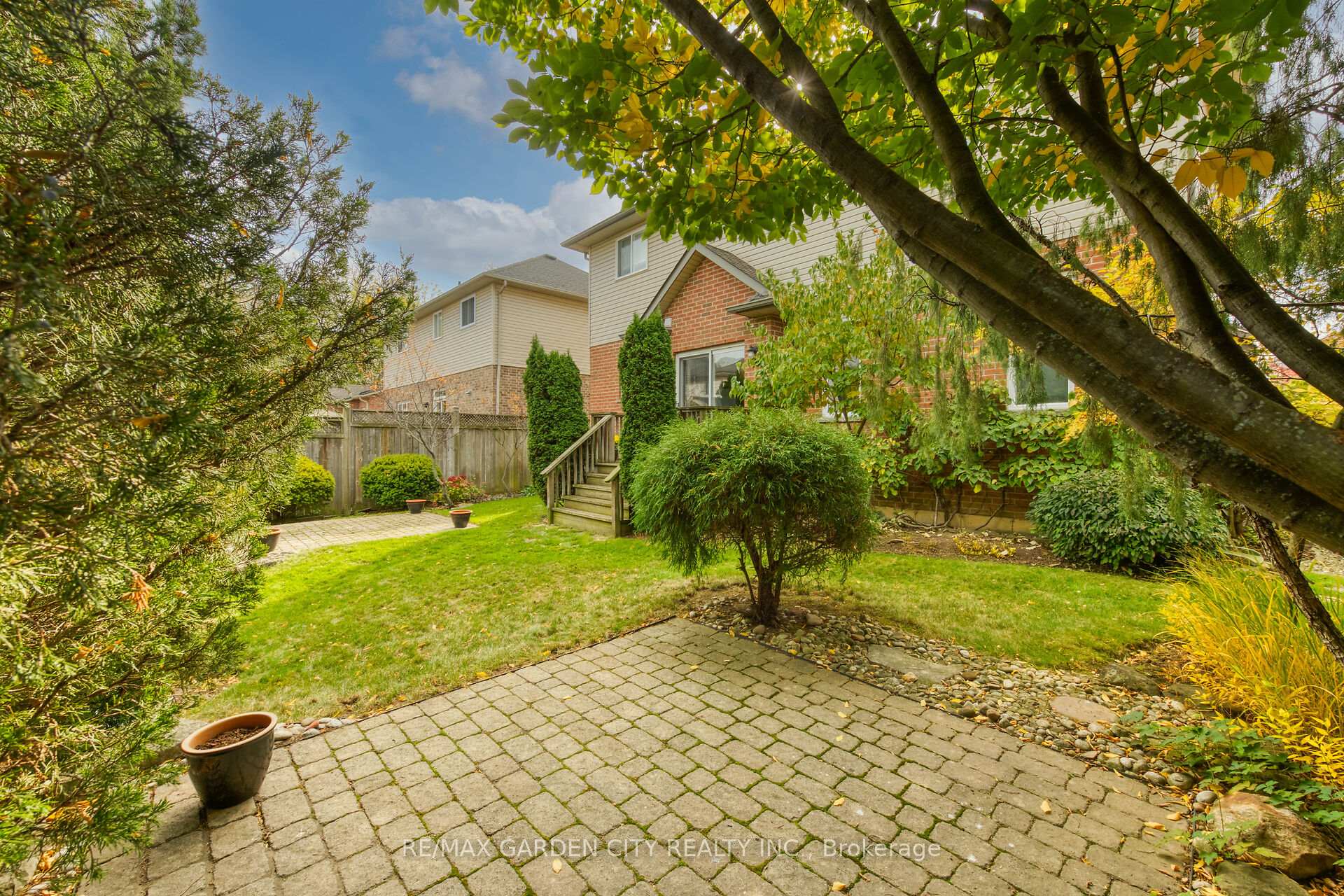 Photo 29 of 24 Jeanette Avenue, Grimsby, Grimsby Beach — HOMEH
