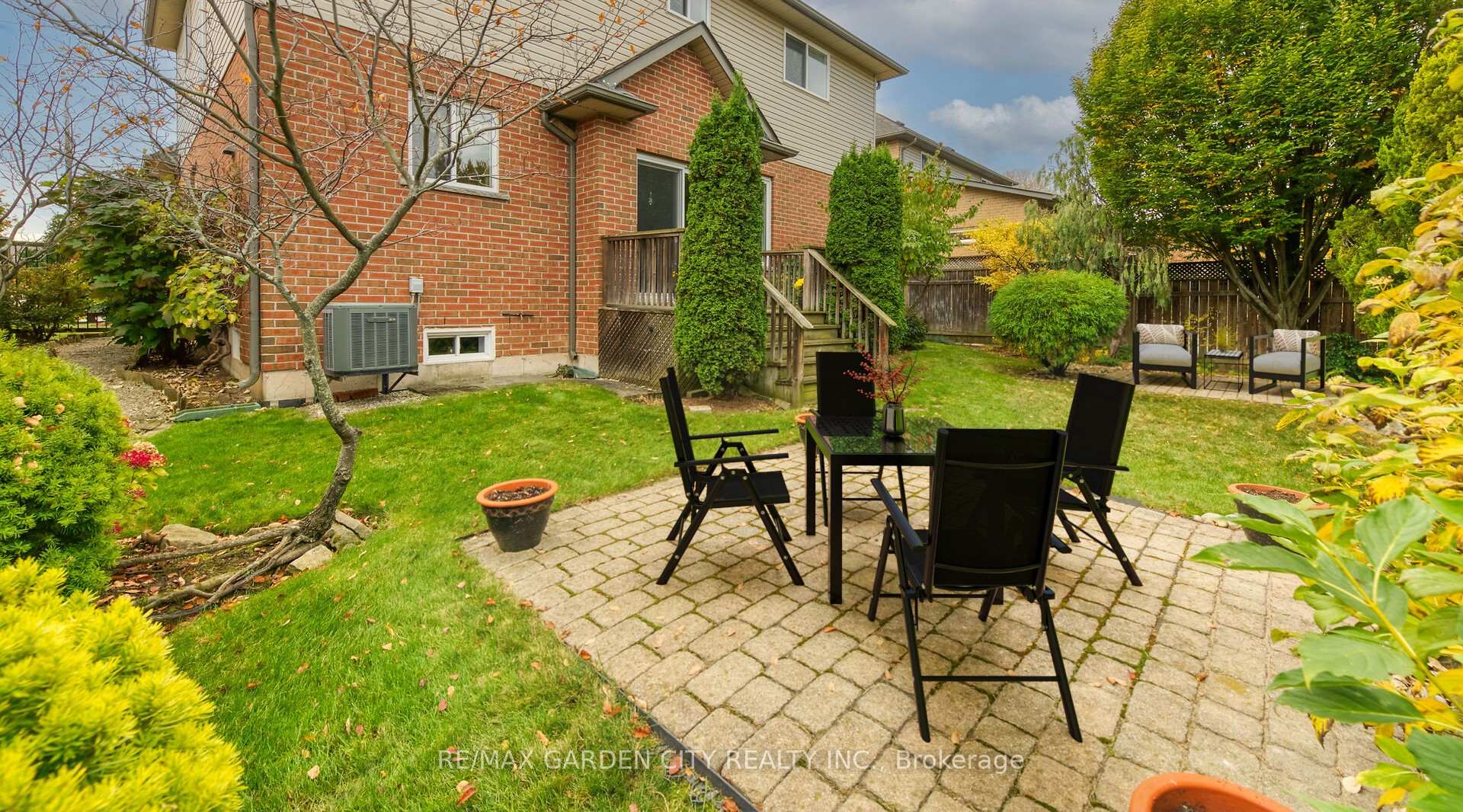 Photo 30 of 24 Jeanette Avenue, Grimsby, Grimsby Beach — HOMEH