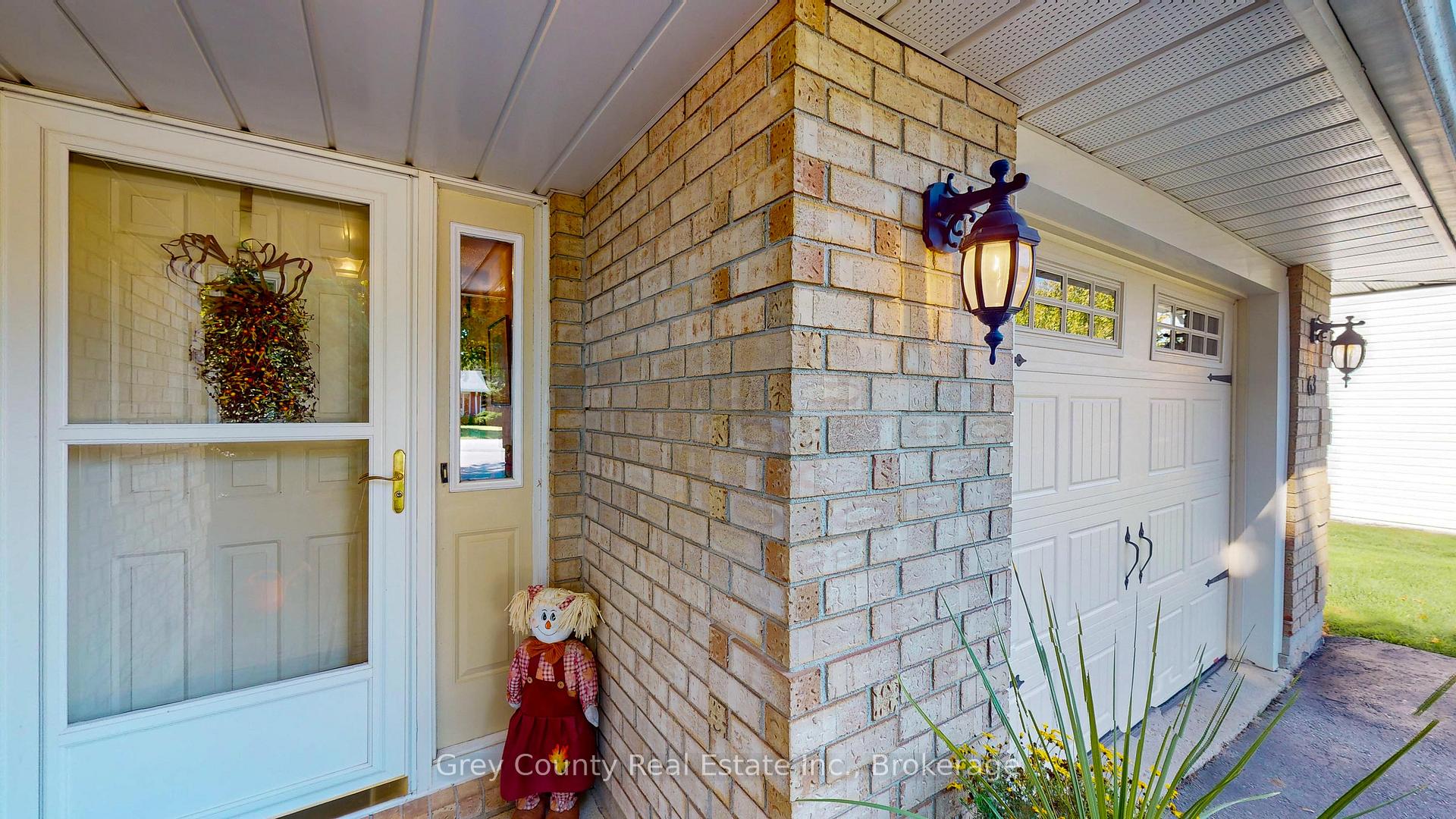 Photo 5 of 63 Grayview Drive, Grey Highlands — HOMEH