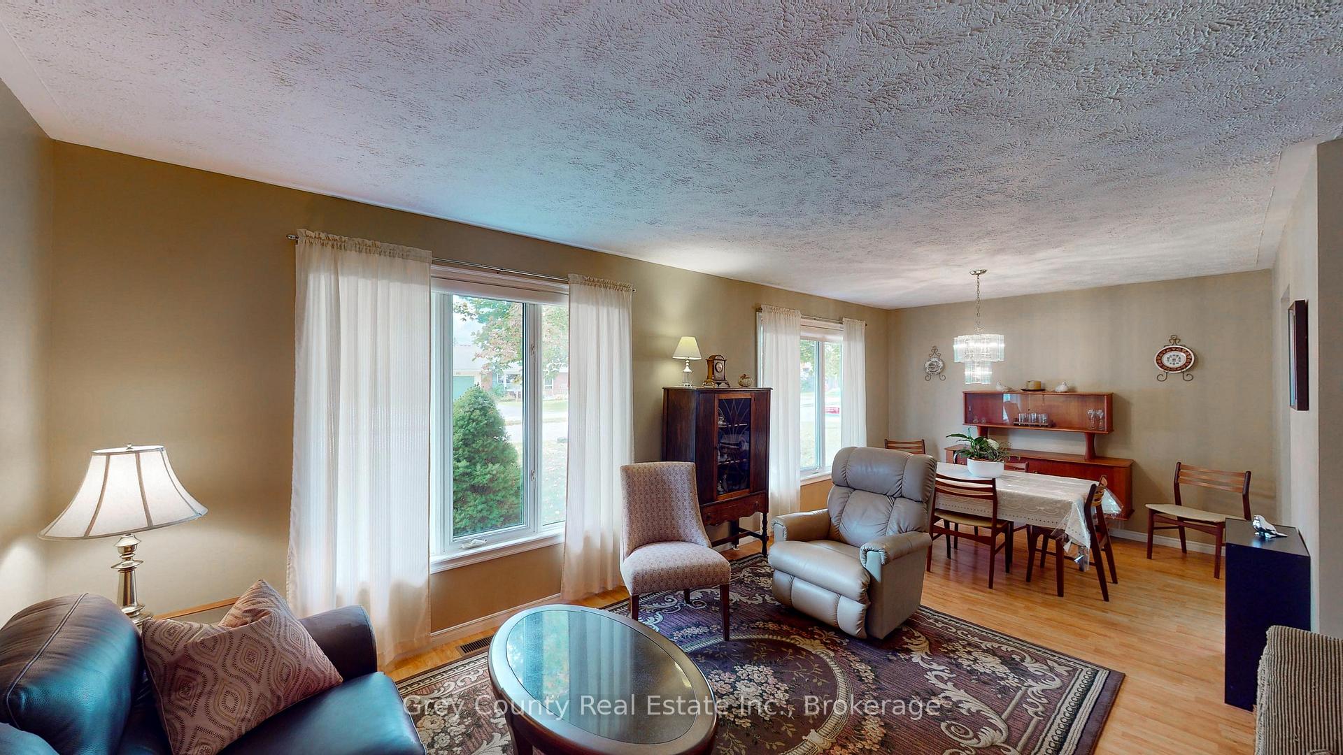Photo 10 of 63 Grayview Drive, Grey Highlands — HOMEH