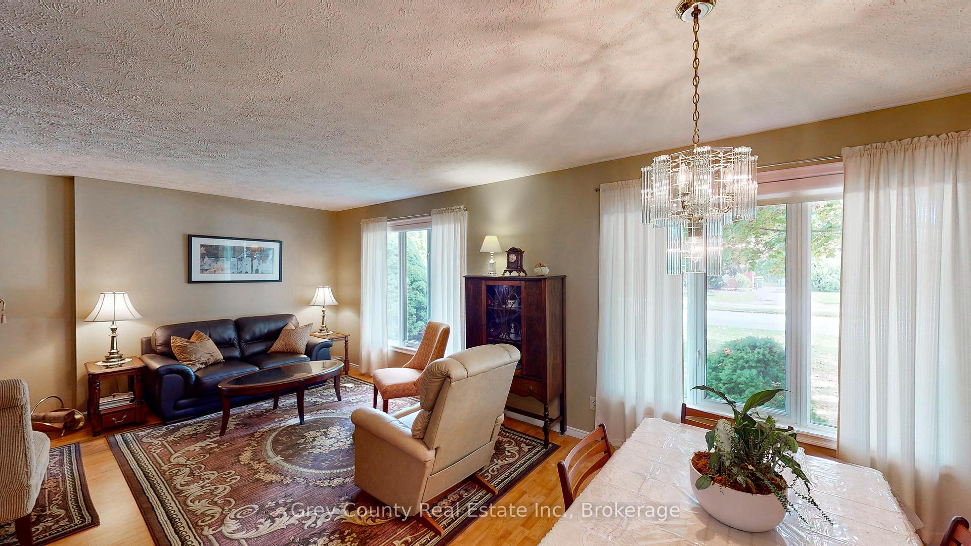 Photo 16 of 63 Grayview Drive, Grey Highlands — HOMEH
