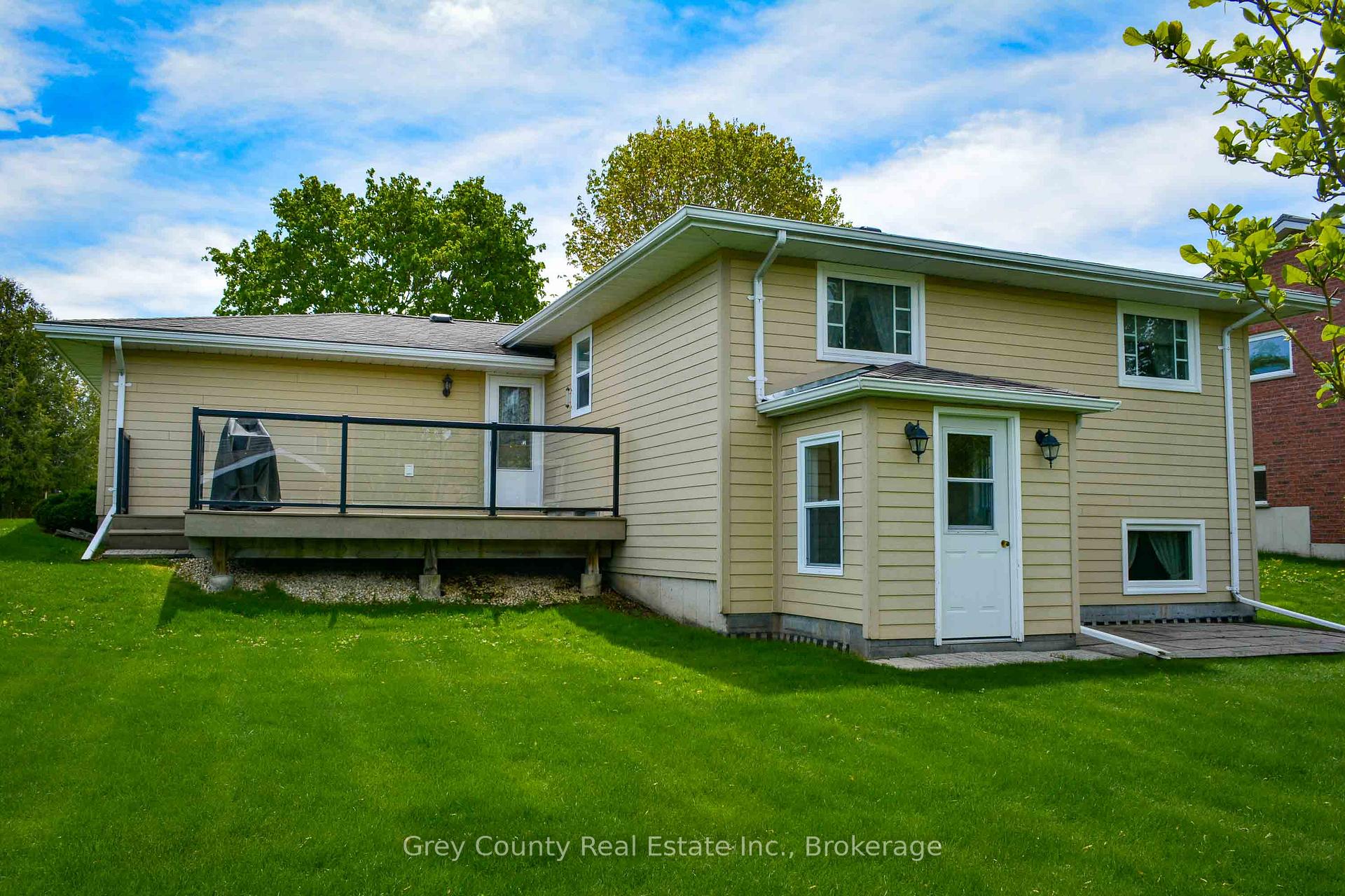 Photo 43 of 63 Grayview Drive, Grey Highlands — HOMEH