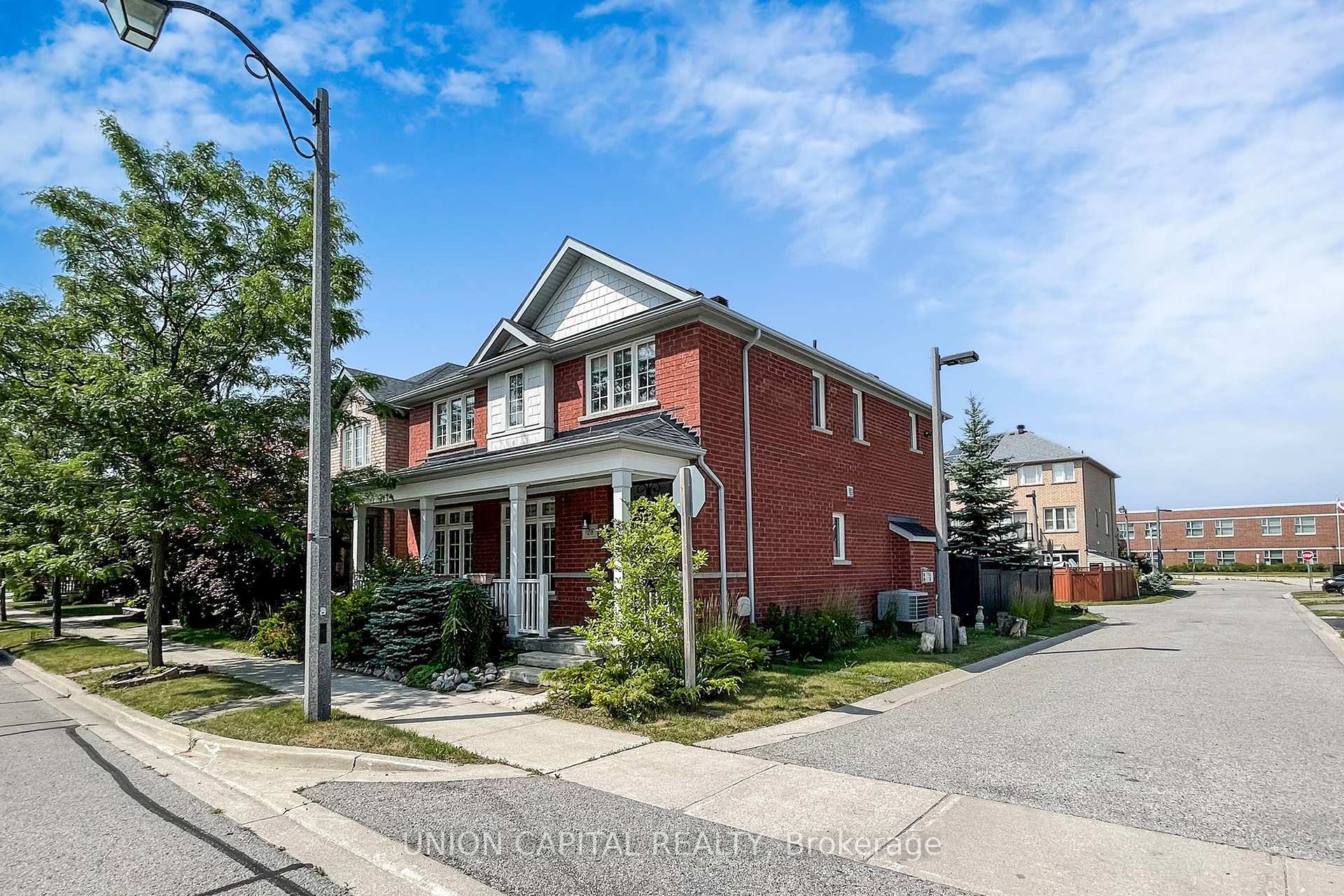Photo 5 of 28 Rock Garden Street, Markham, Cornell — HOMEH