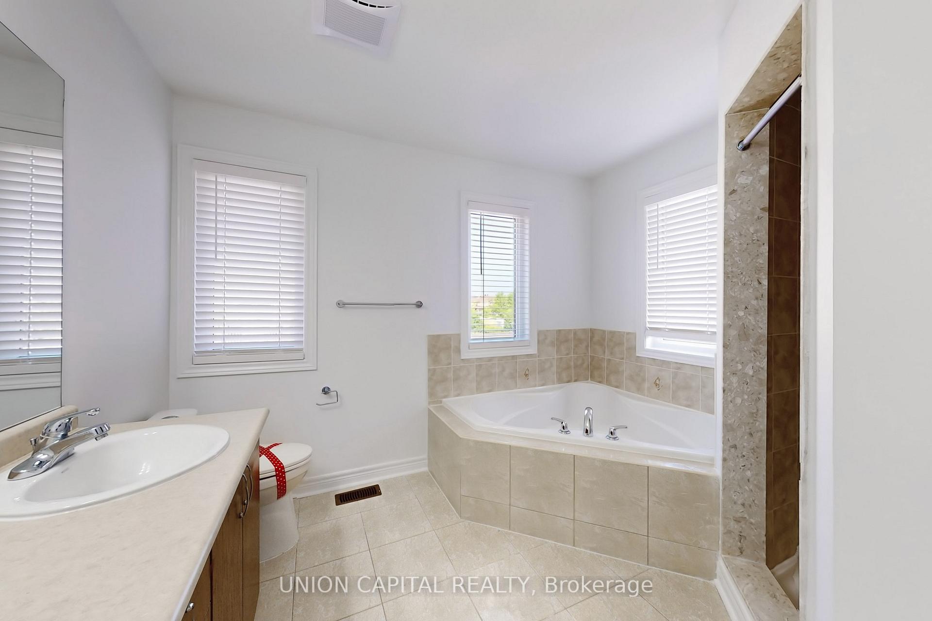 Photo 18 of 28 Rock Garden Street, Markham, Cornell — HOMEH