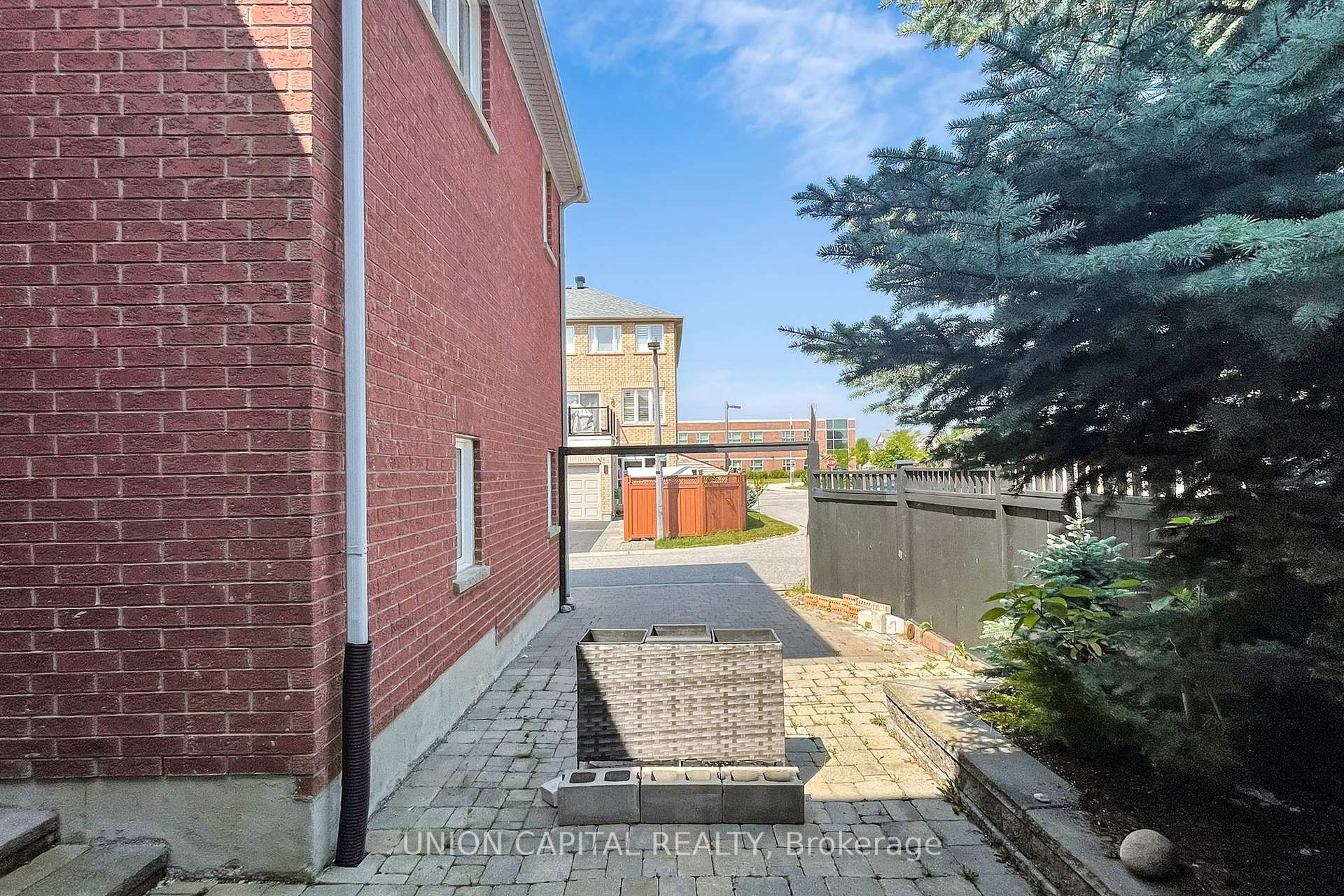 Photo 43 of 28 Rock Garden Street, Markham, Cornell — HOMEH