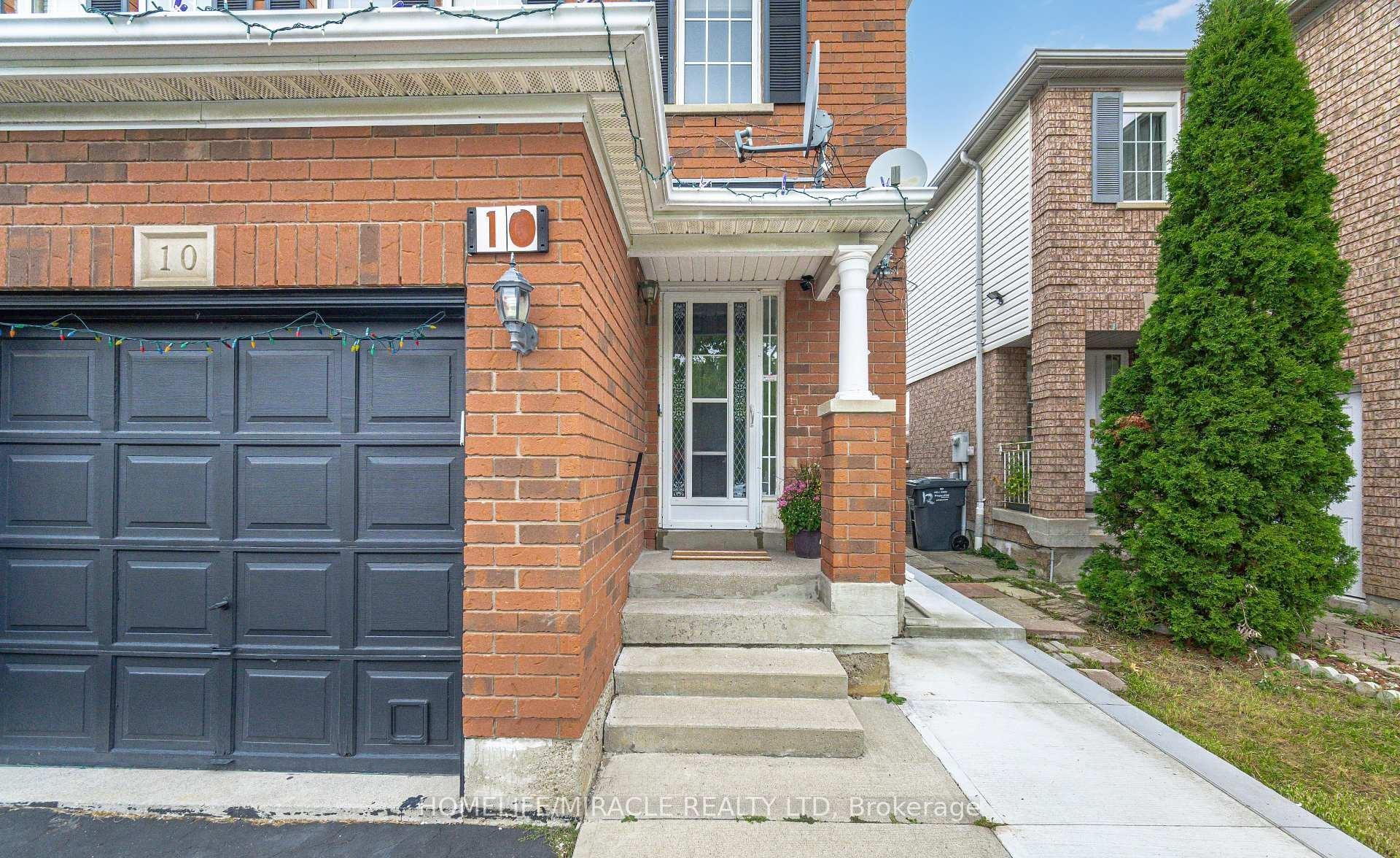 Photo 5 of 10 Hackberry Gate, Brampton, Sandringham-Wellington North — HOMEH