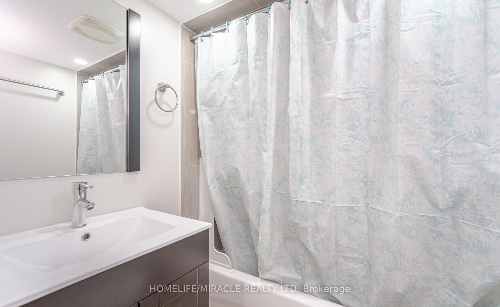 Photo 22 of 10 Hackberry Gate, Brampton, Sandringham-Wellington North — HOMEH