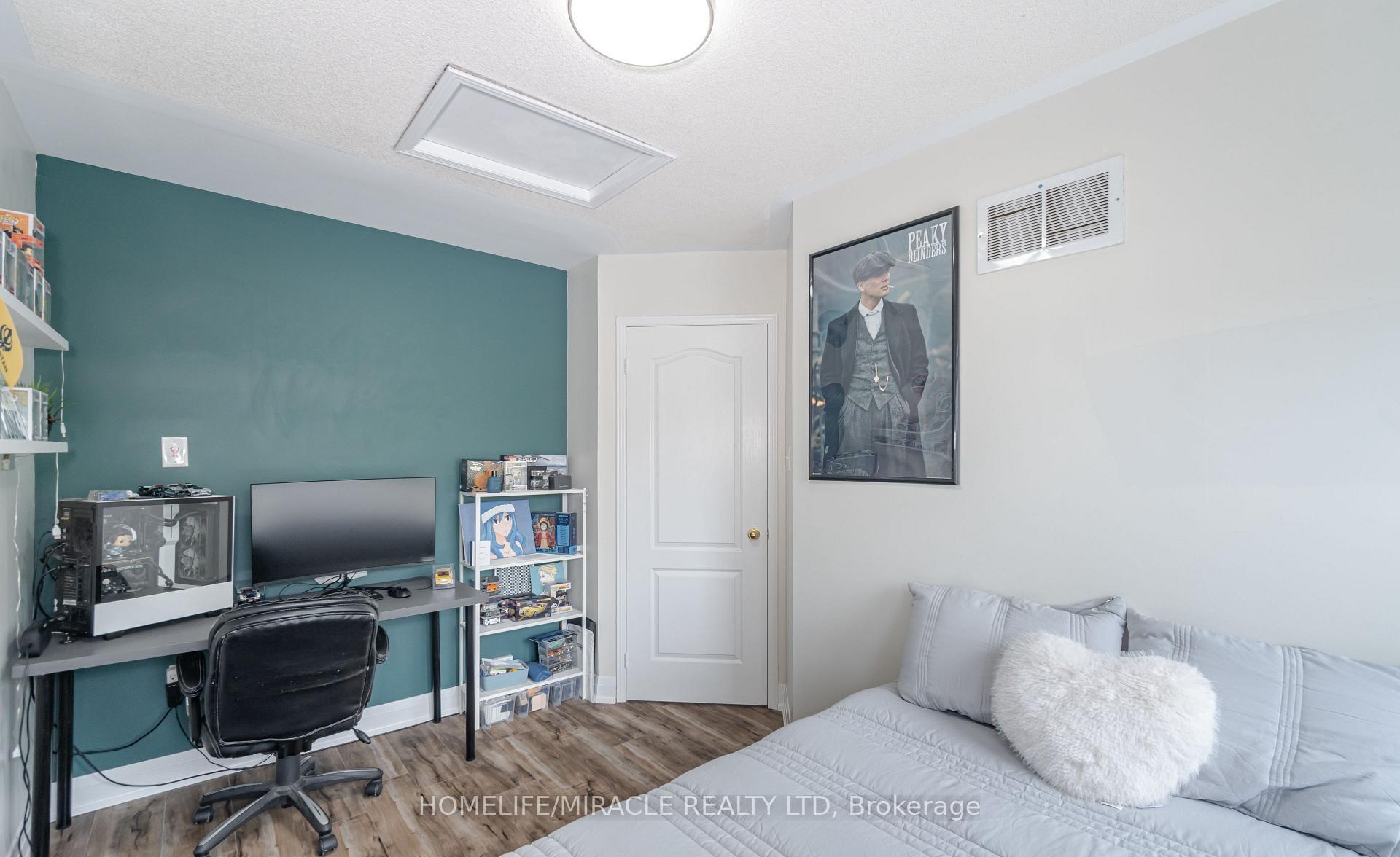 Photo 31 of 10 Hackberry Gate, Brampton, Sandringham-Wellington North — HOMEH