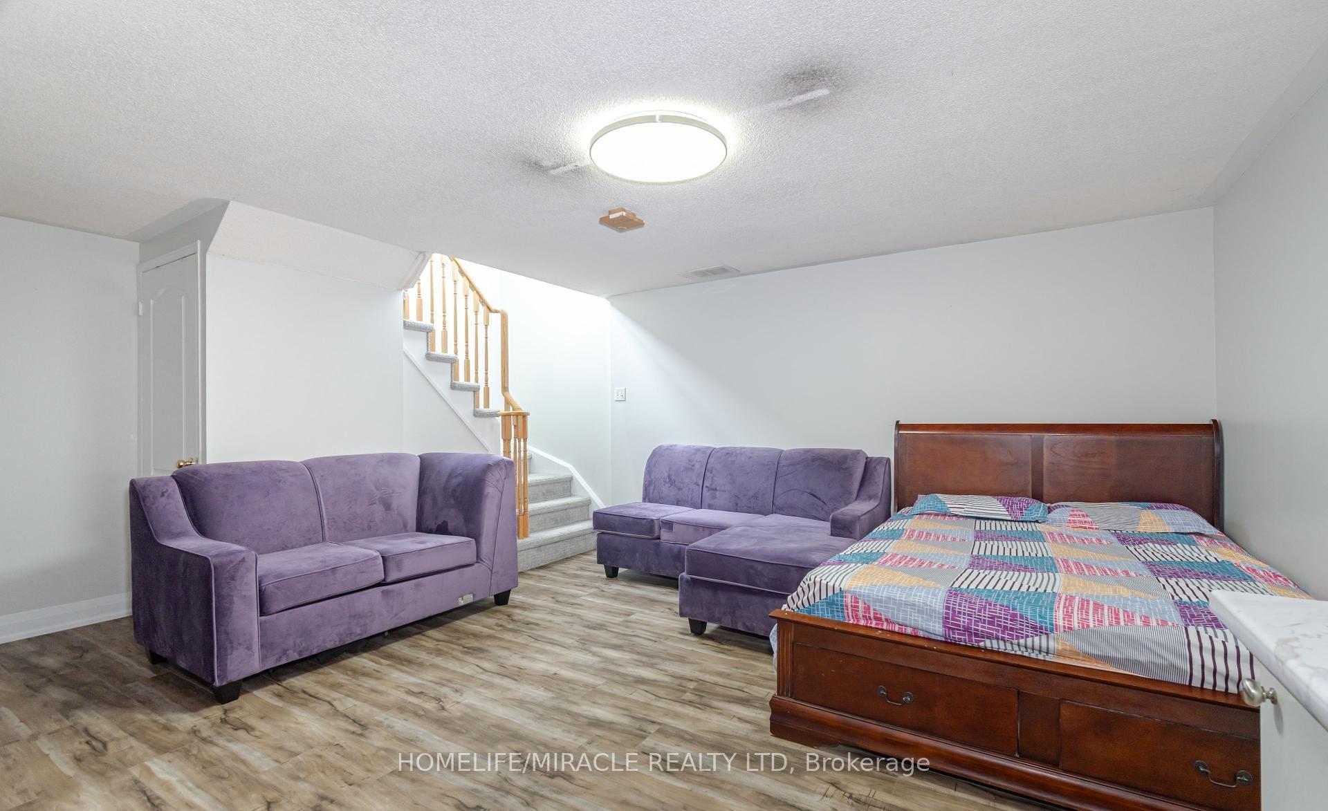 Photo 33 of 10 Hackberry Gate, Brampton, Sandringham-Wellington North — HOMEH