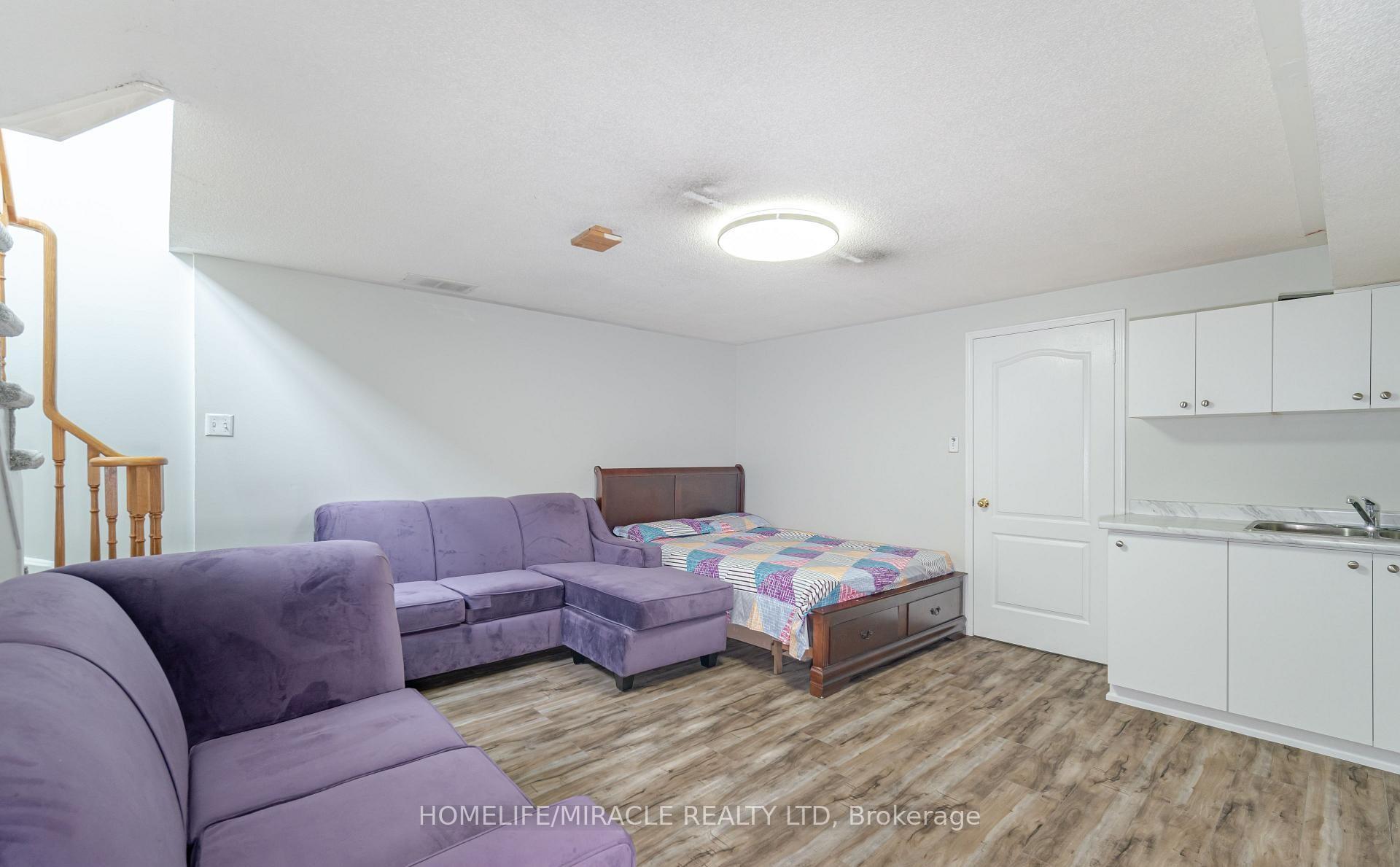 Photo 32 of 10 Hackberry Gate, Brampton, Sandringham-Wellington North — HOMEH