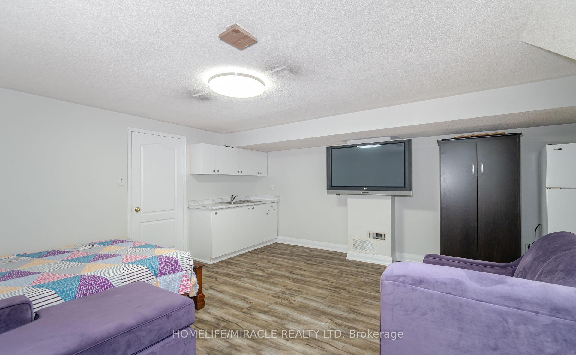 Photo 35 of 10 Hackberry Gate, Brampton, Sandringham-Wellington North — HOMEH