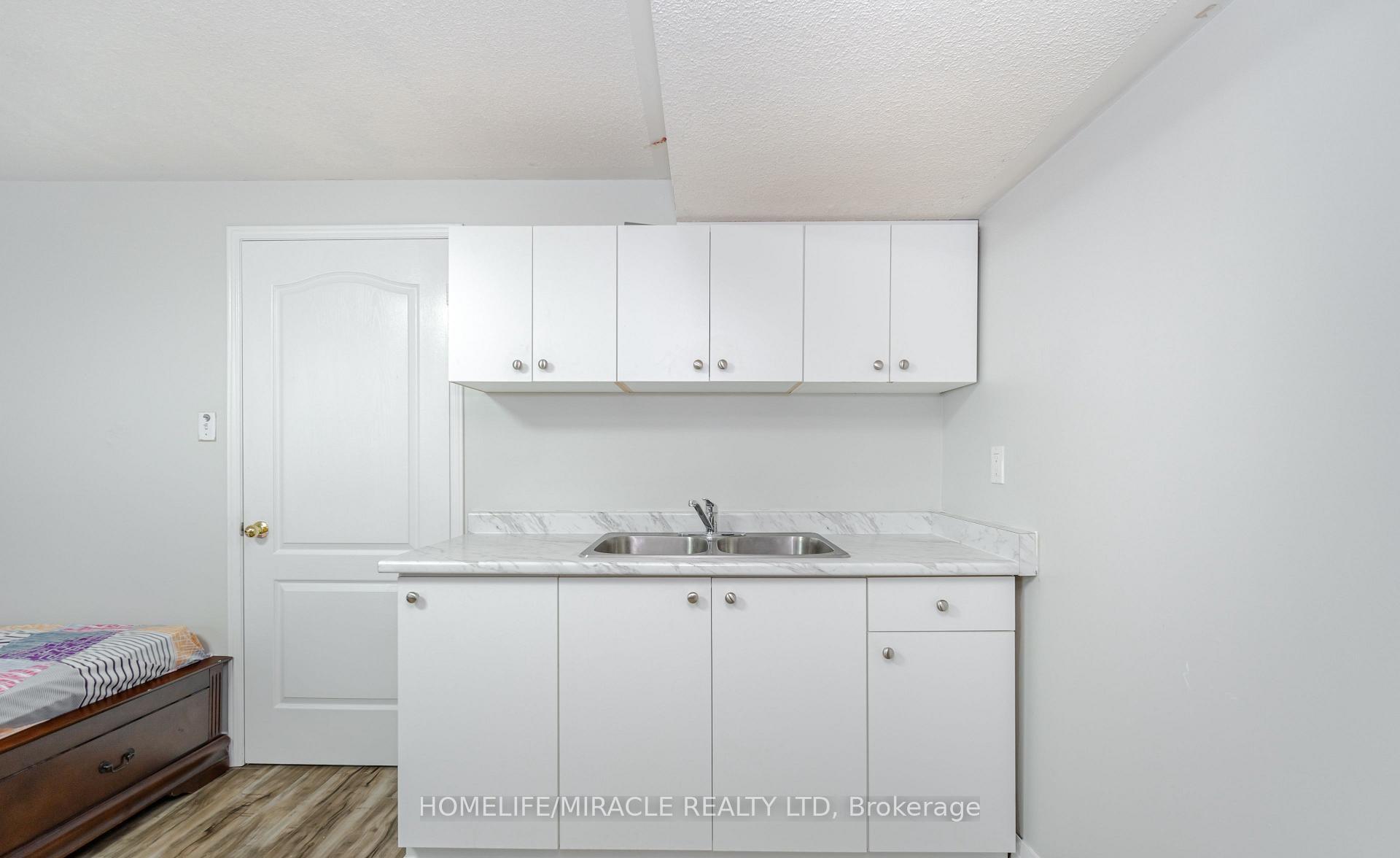 Photo 36 of 10 Hackberry Gate, Brampton, Sandringham-Wellington North — HOMEH