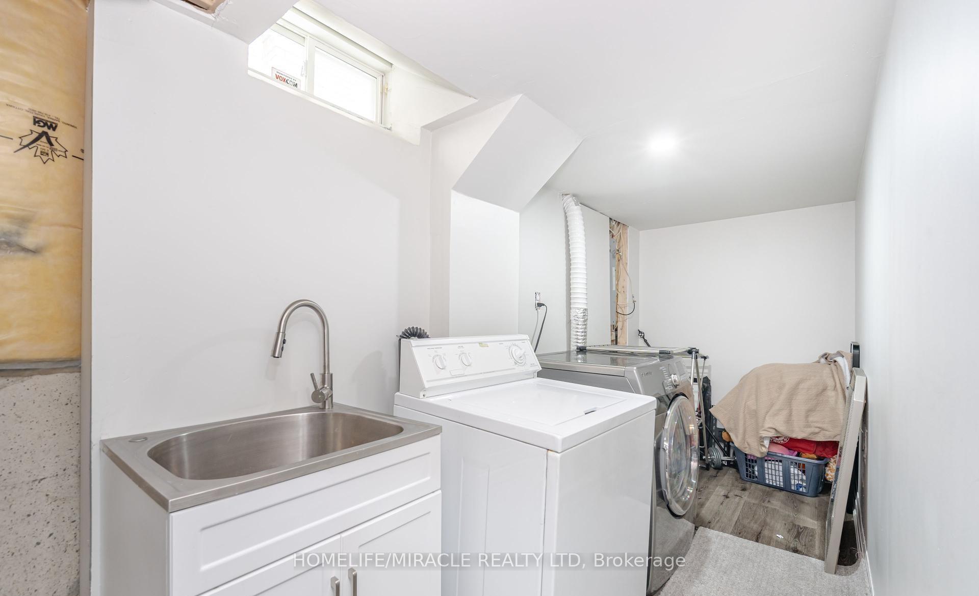 Photo 39 of 10 Hackberry Gate, Brampton, Sandringham-Wellington North — HOMEH