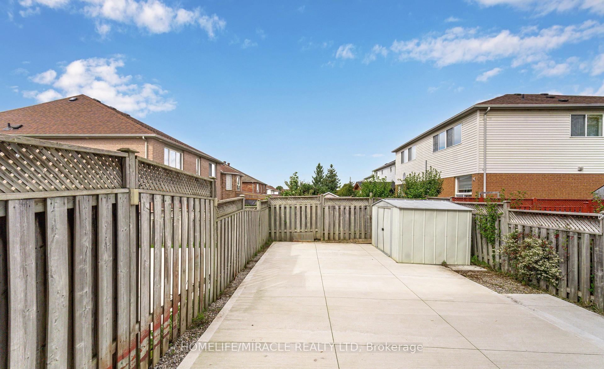 Photo 41 of 10 Hackberry Gate, Brampton, Sandringham-Wellington North — HOMEH