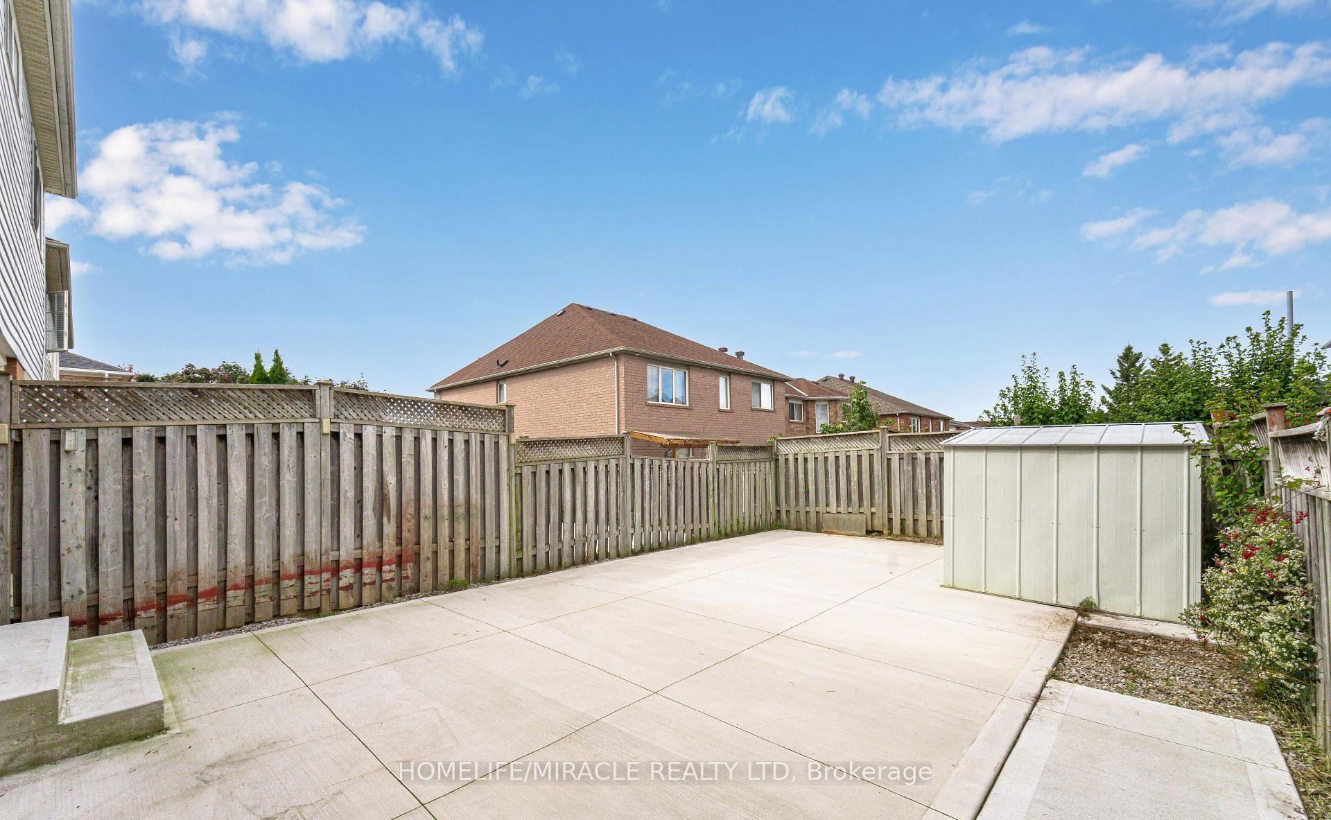 Photo 40 of 10 Hackberry Gate, Brampton, Sandringham-Wellington North — HOMEH