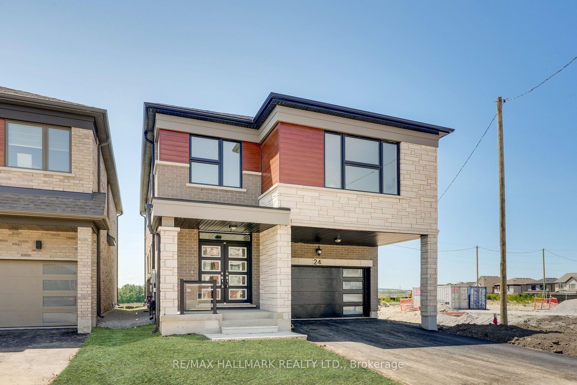 Photo 5 of 24 Yorkshire Drive, Barrie, Rural Barrie Southeast — HOMEH