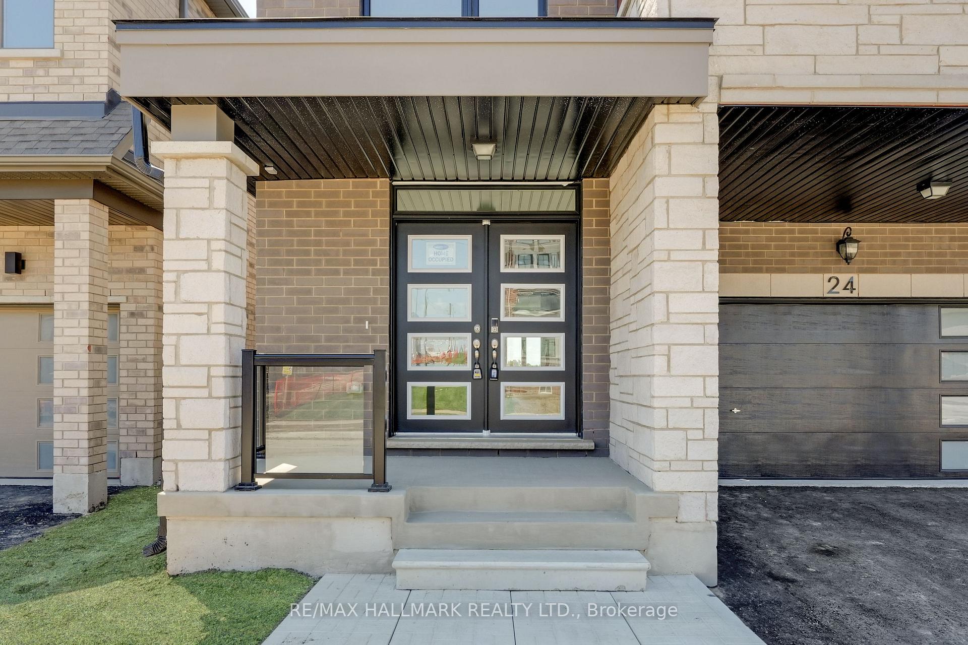 Photo 4 of 24 Yorkshire Drive, Barrie, Rural Barrie Southeast — HOMEH