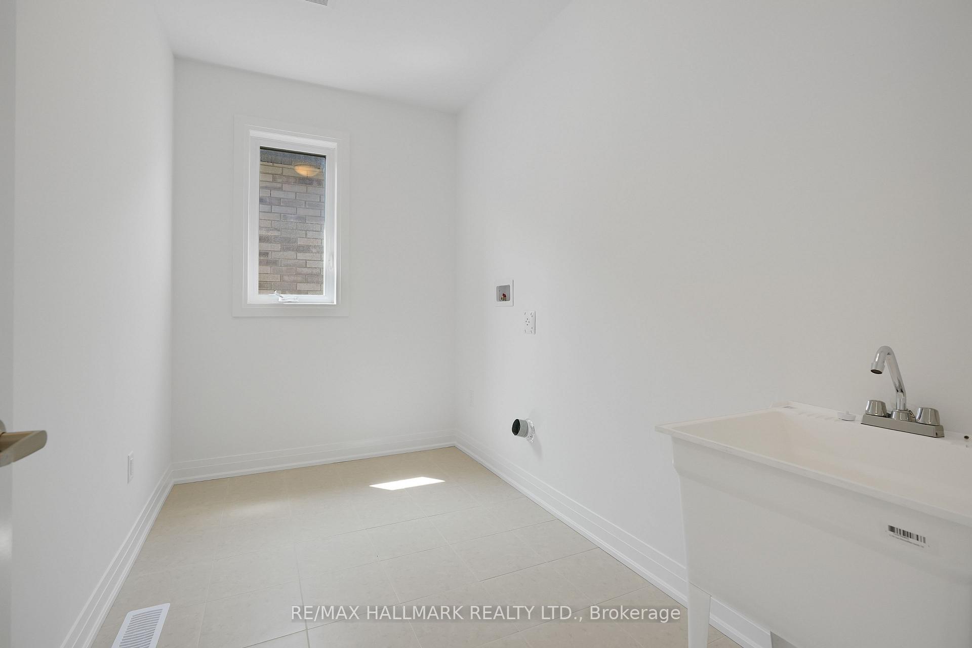 Photo 41 of 24 Yorkshire Drive, Barrie, Rural Barrie Southeast — HOMEH