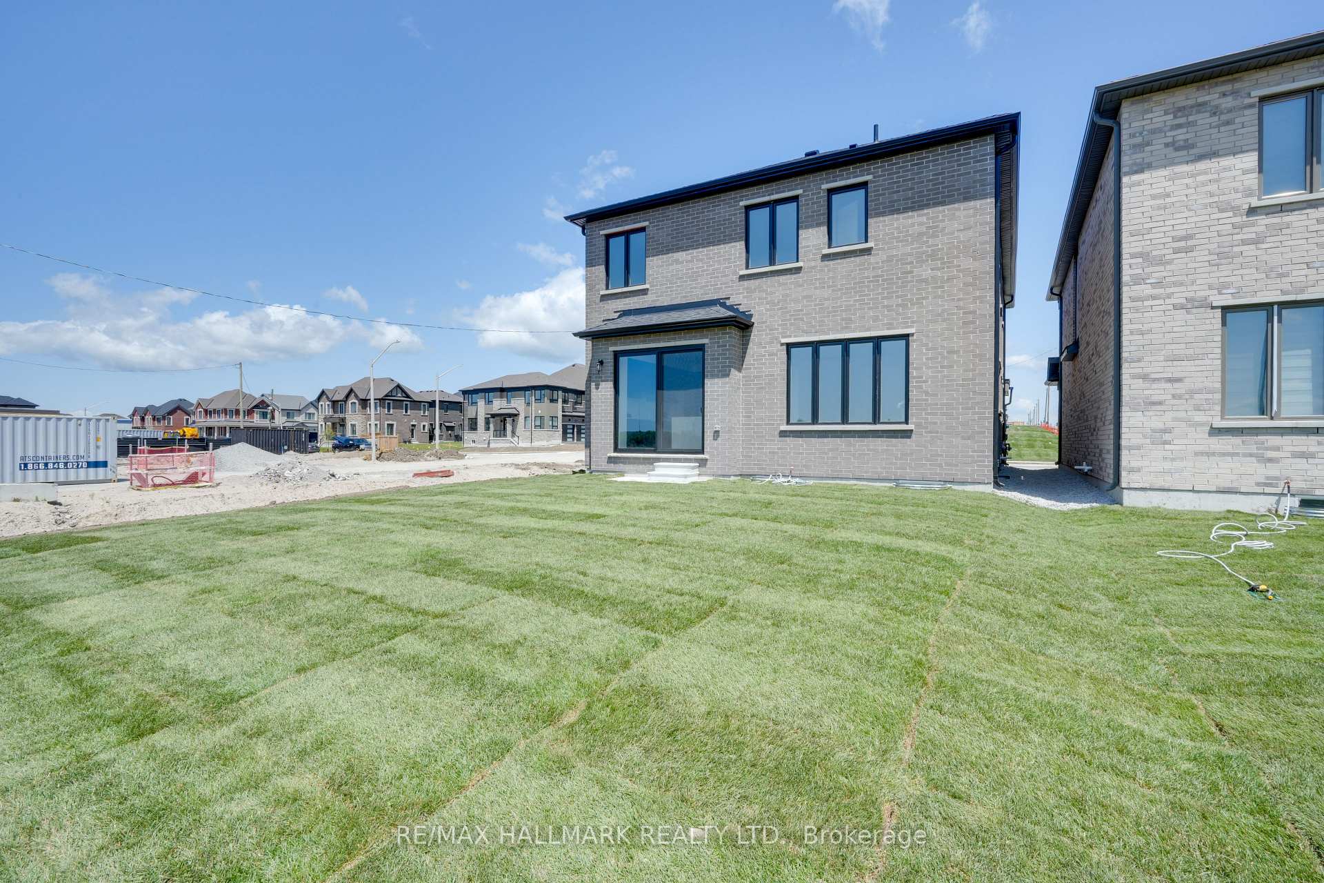 Photo 35 of 24 Yorkshire Drive, Barrie, Rural Barrie Southeast — HOMEH