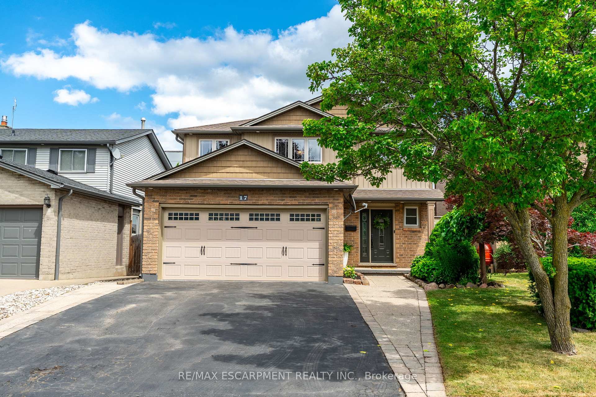 Front of 17 Tami Crescent