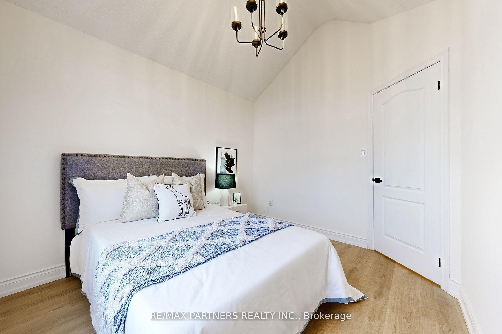 Photo 25 of 29 Robert Osprey Drive, Markham, Cathedraltown — HOMEH