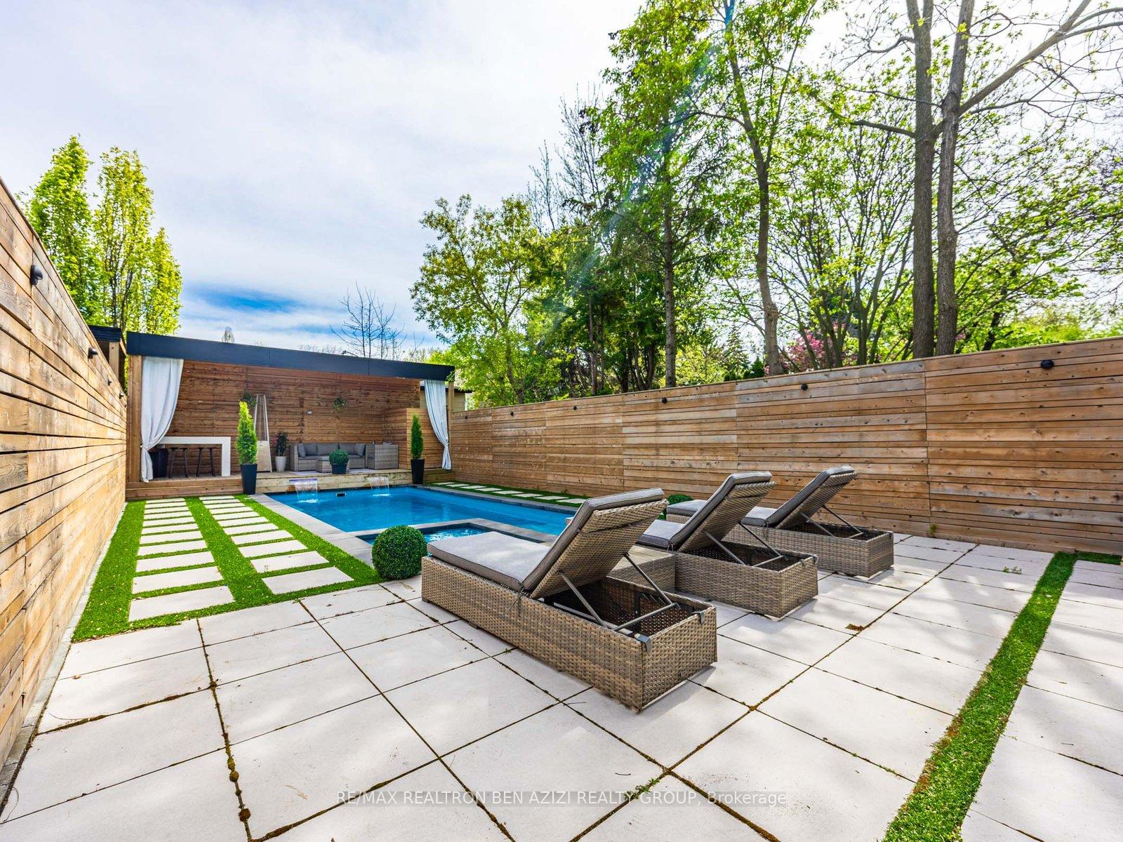 Photo 33 of 323 Melrose Avenue, Toronto, Lawrence Park North — HOMEH