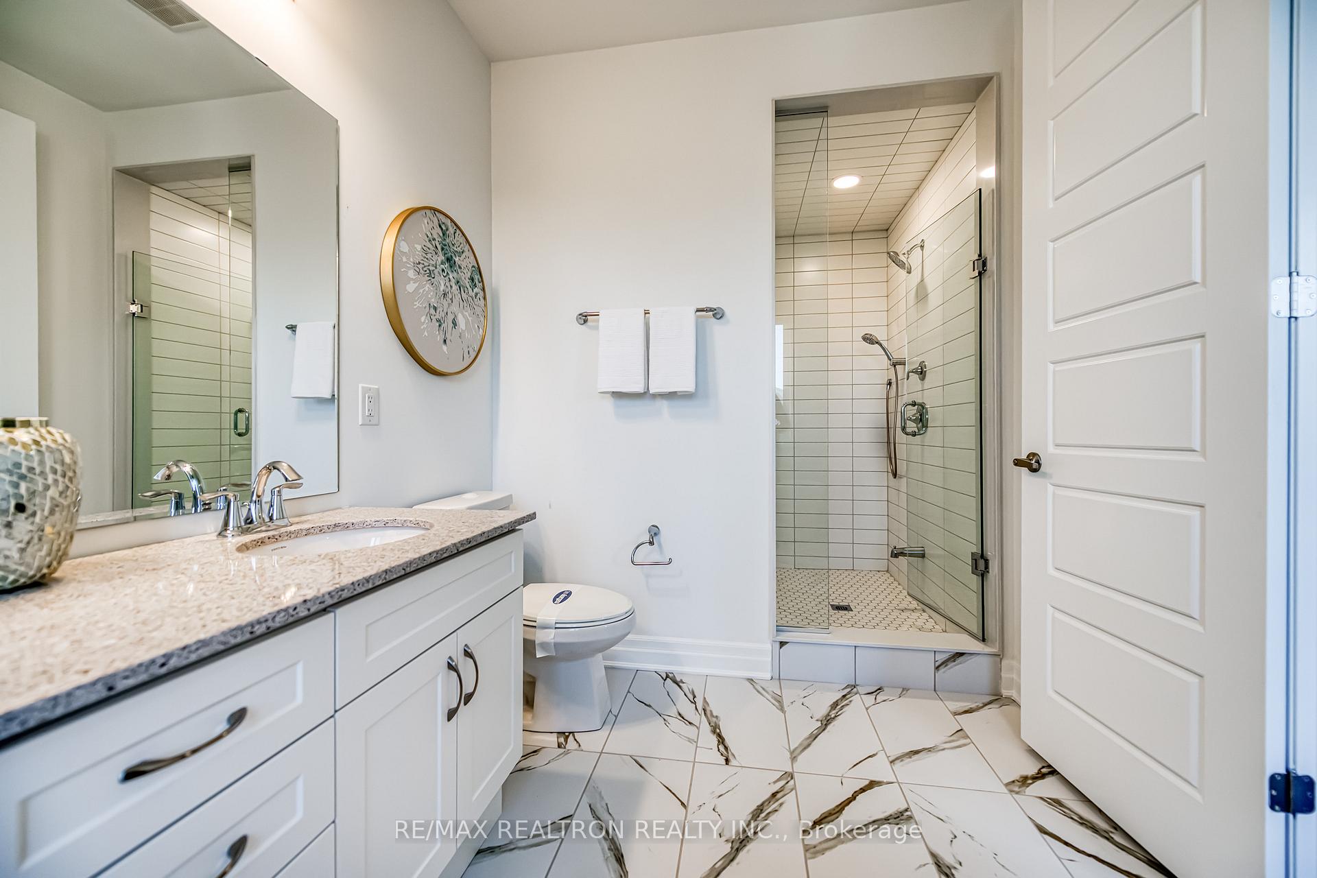Photo 45 of 63 Greenridge Crescent, Markham, Victoria Square — HOMEH