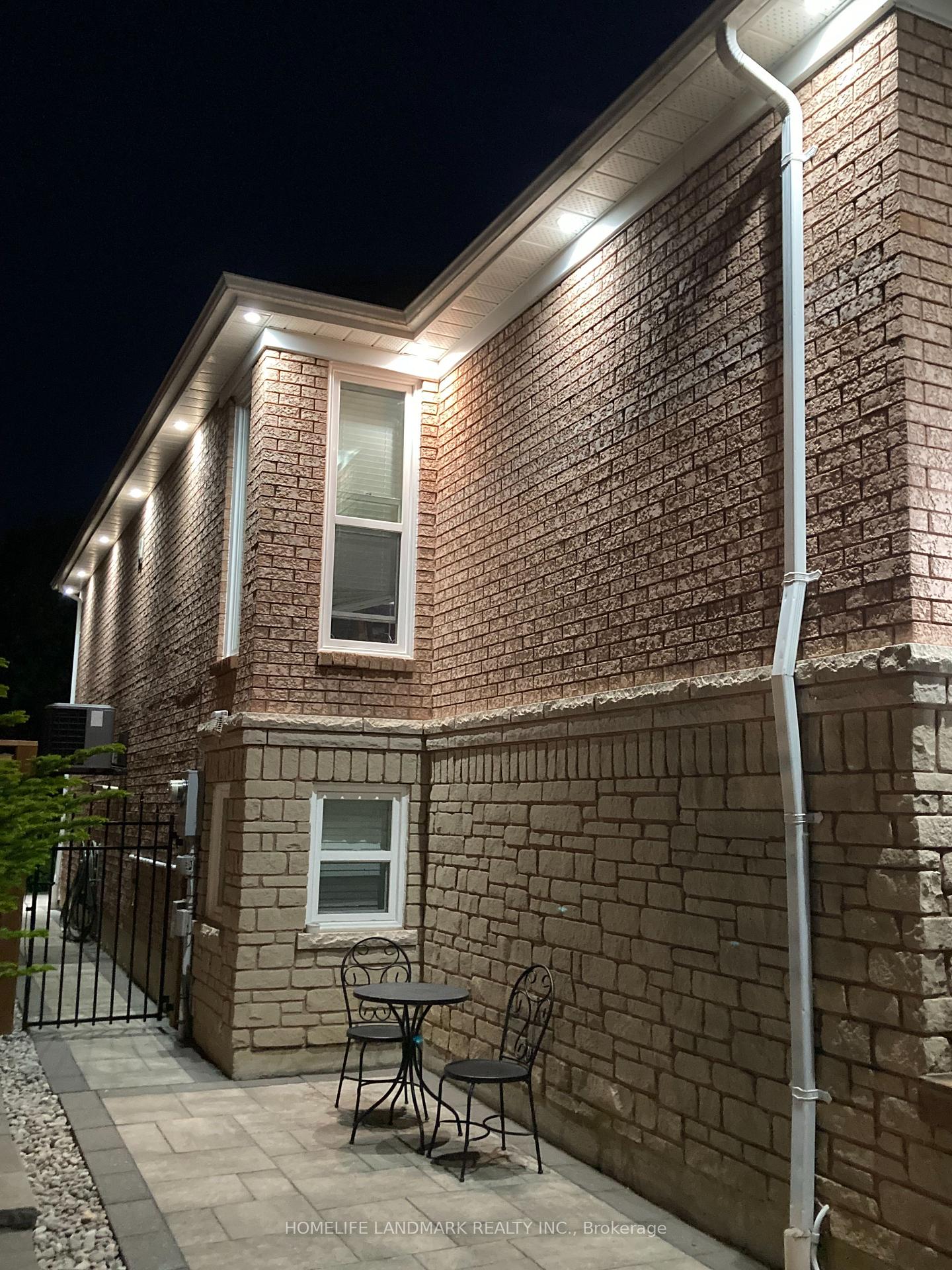 Photo 6 of 1765 Silver Maple Drive, Pickering, Amberlea — HOMEH