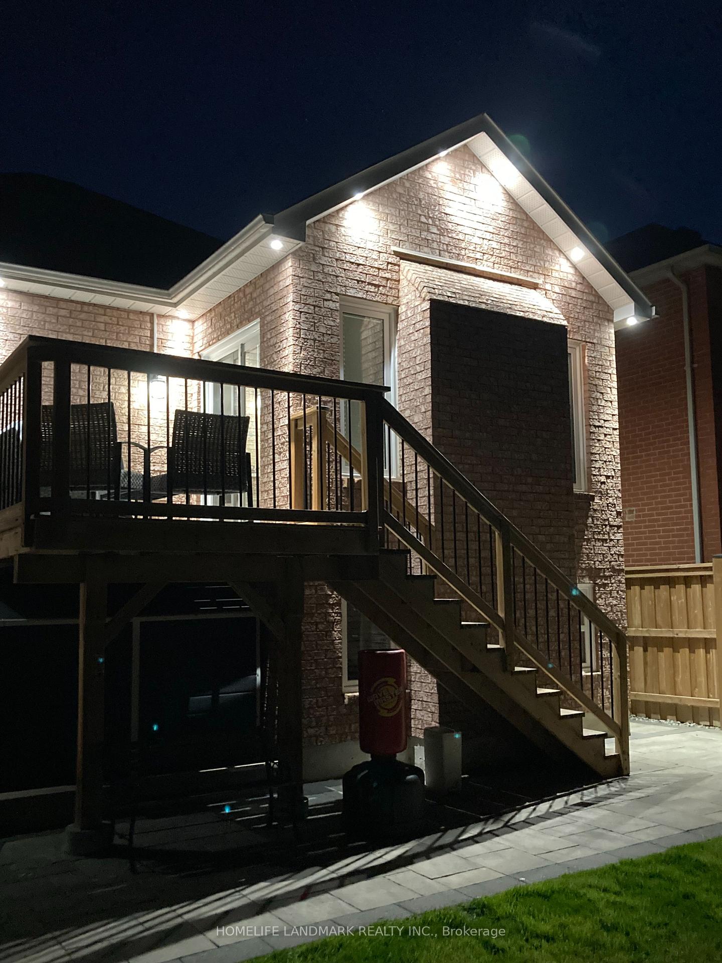 Photo 7 of 1765 Silver Maple Drive, Pickering, Amberlea — HOMEH
