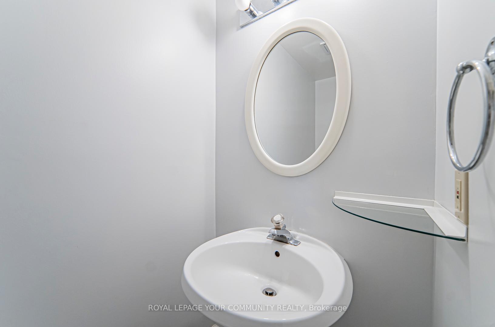 Photo 8 of 147 John Button Boulevard, Markham, Buttonville — HOMEH