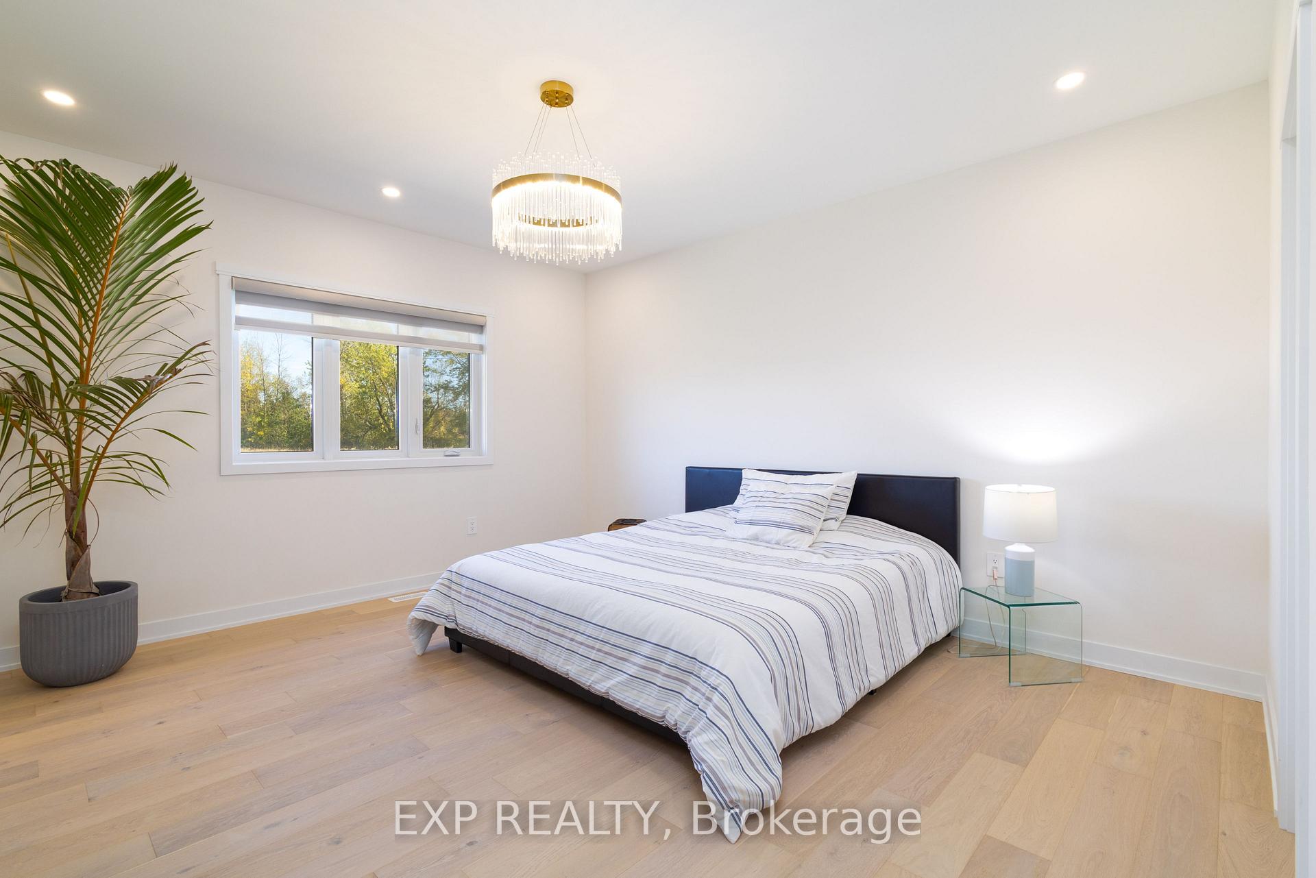 Photo 10 of 843 Trivetts Road E, Georgina, Historic Lakeshore Communities — HOMEH