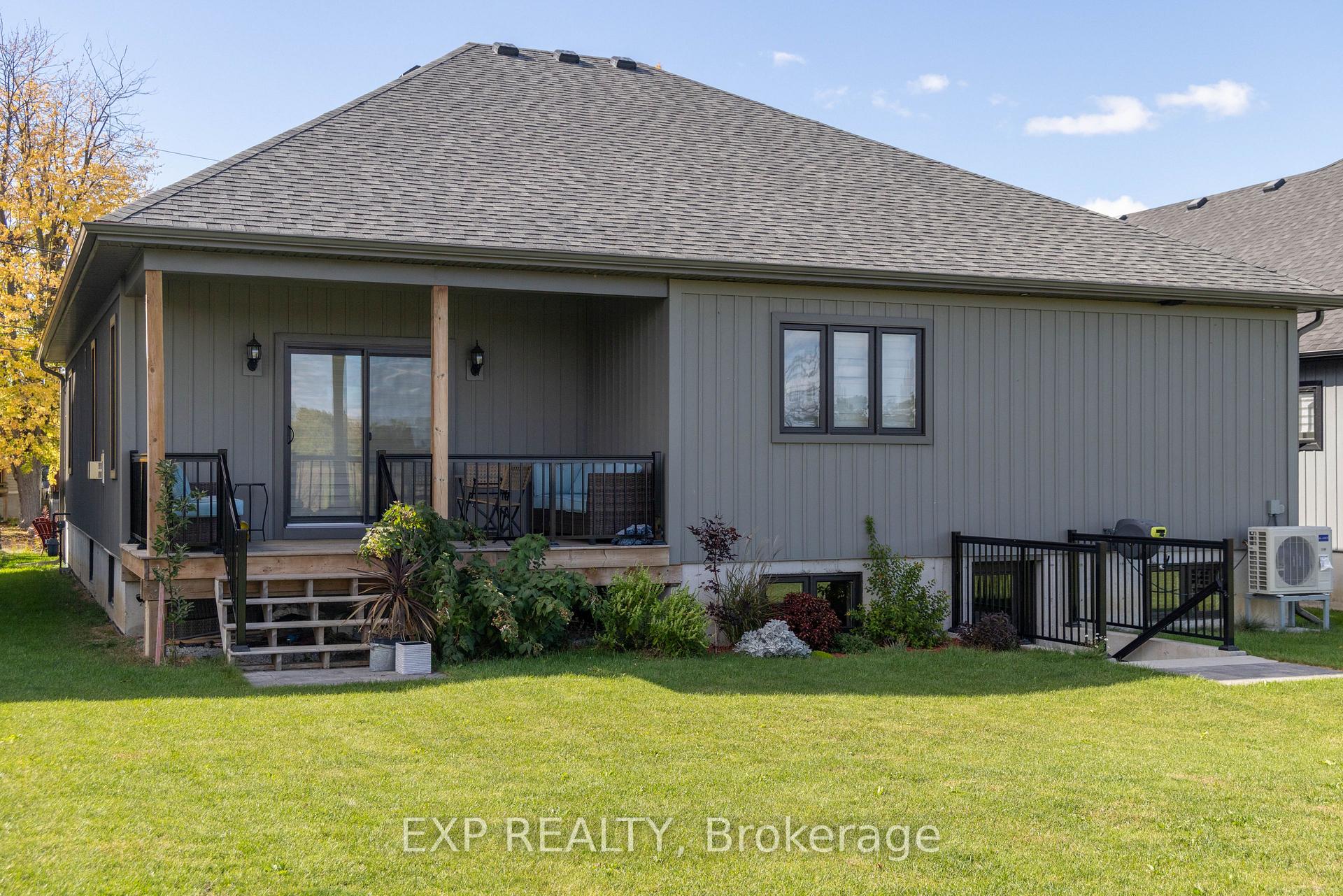 Photo 23 of 843 Trivetts Road E, Georgina, Historic Lakeshore Communities — HOMEH