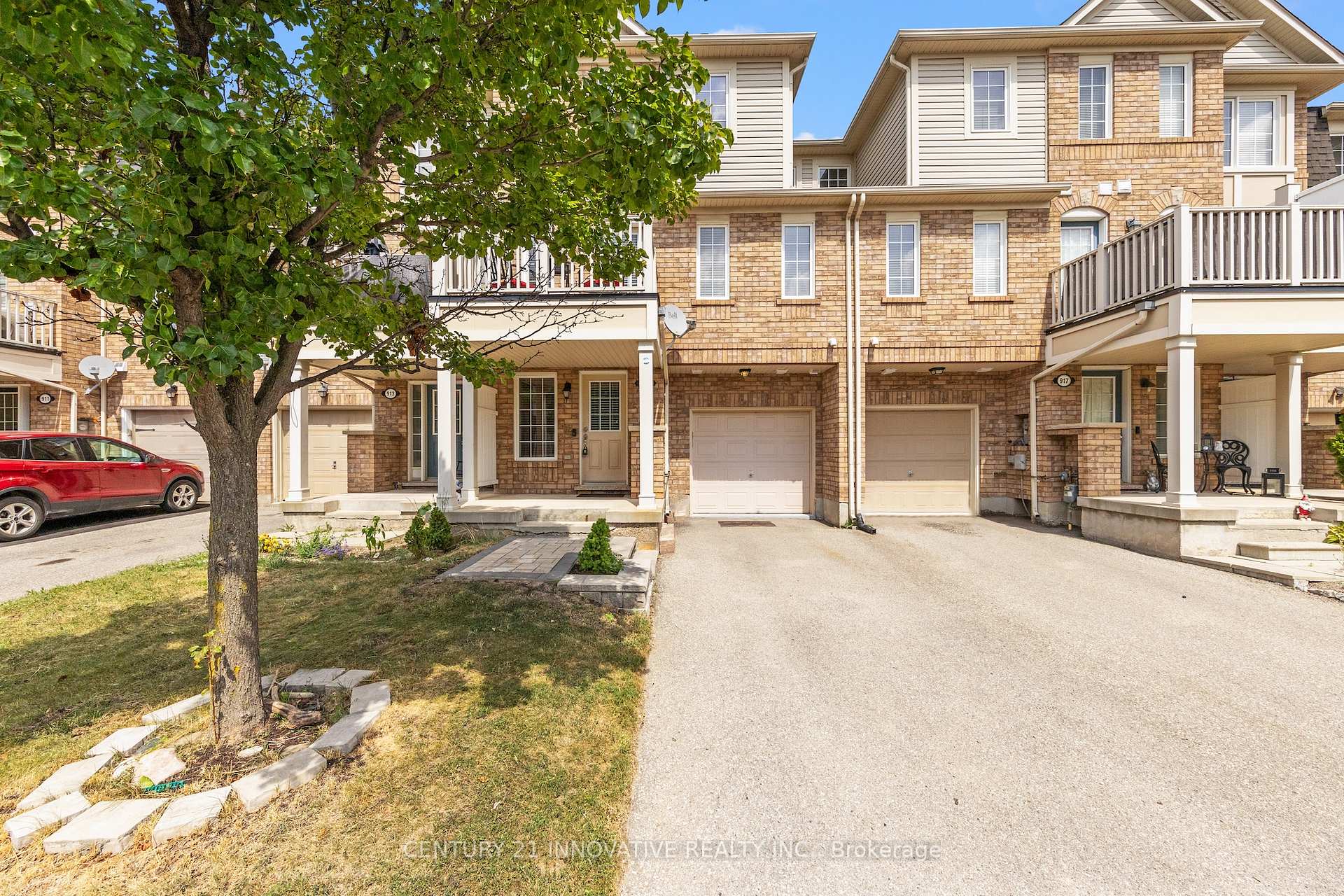 Photo 4 of 915 Hasselfeldt Heights, Milton, Coates — HOMEH