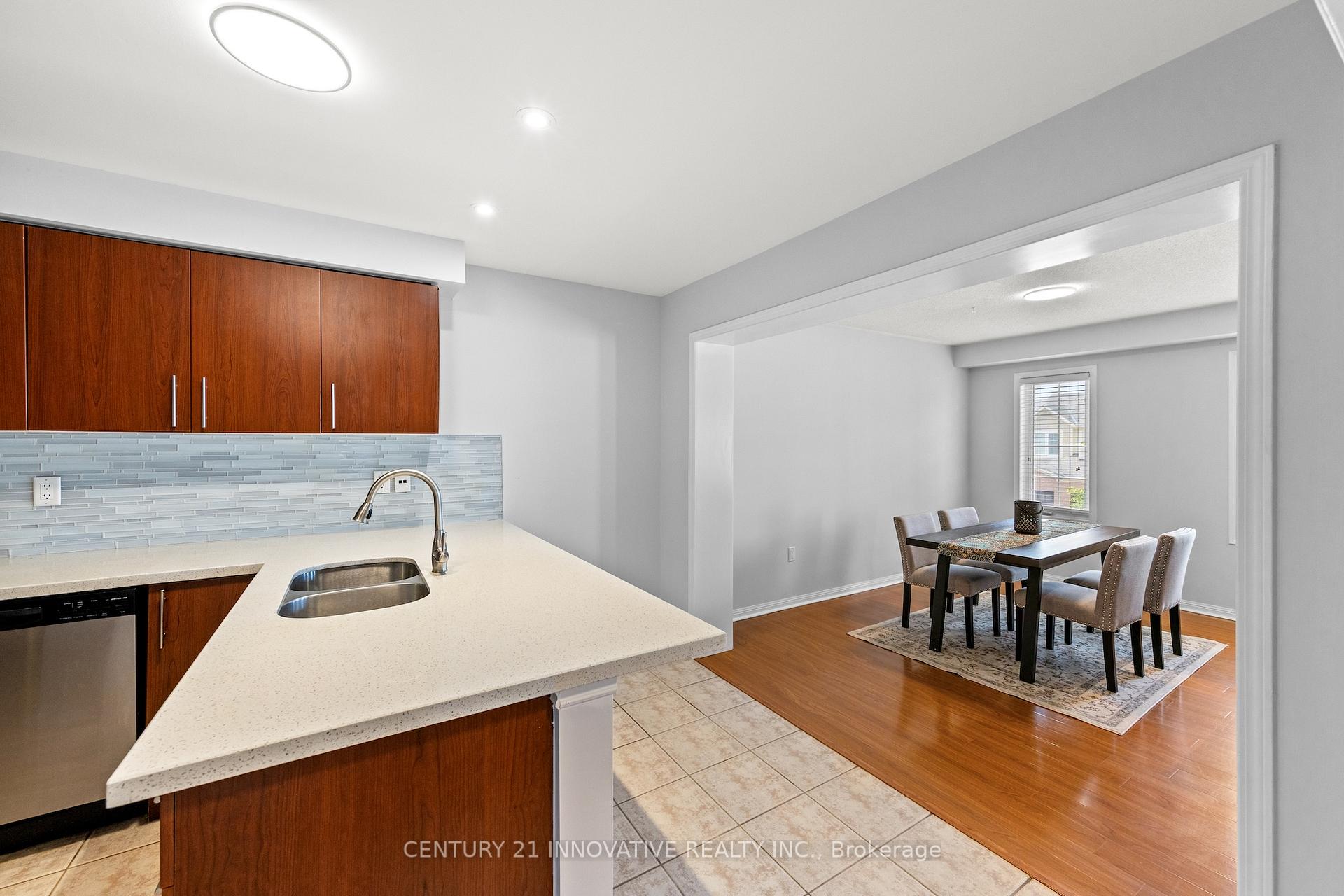 Photo 9 of 915 Hasselfeldt Heights, Milton, Coates — HOMEH